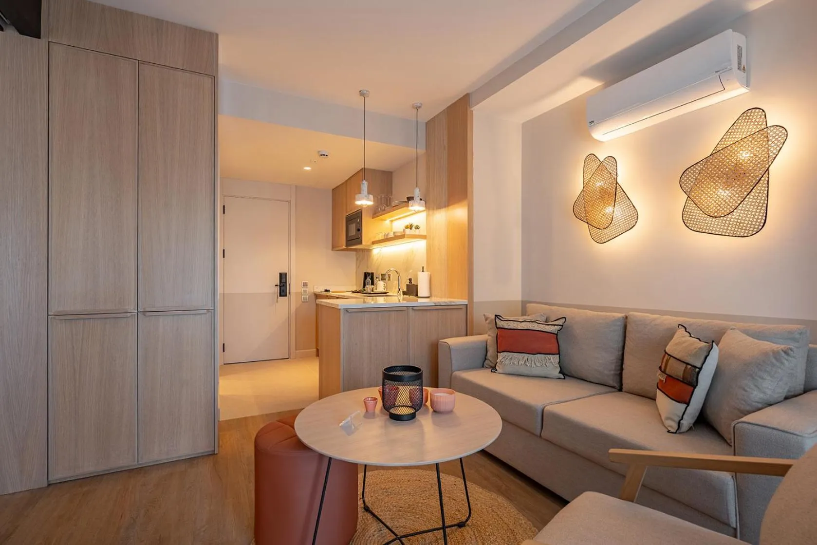 Oli Hotel and Suites