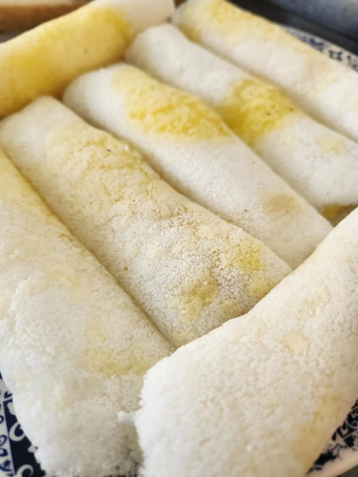 Buffet breakfast in Pousada BOB Suítes