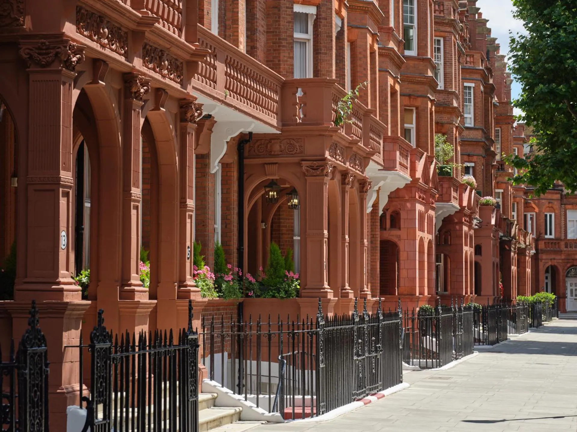 Facade/entrance in The Apartments by The Sloane Club