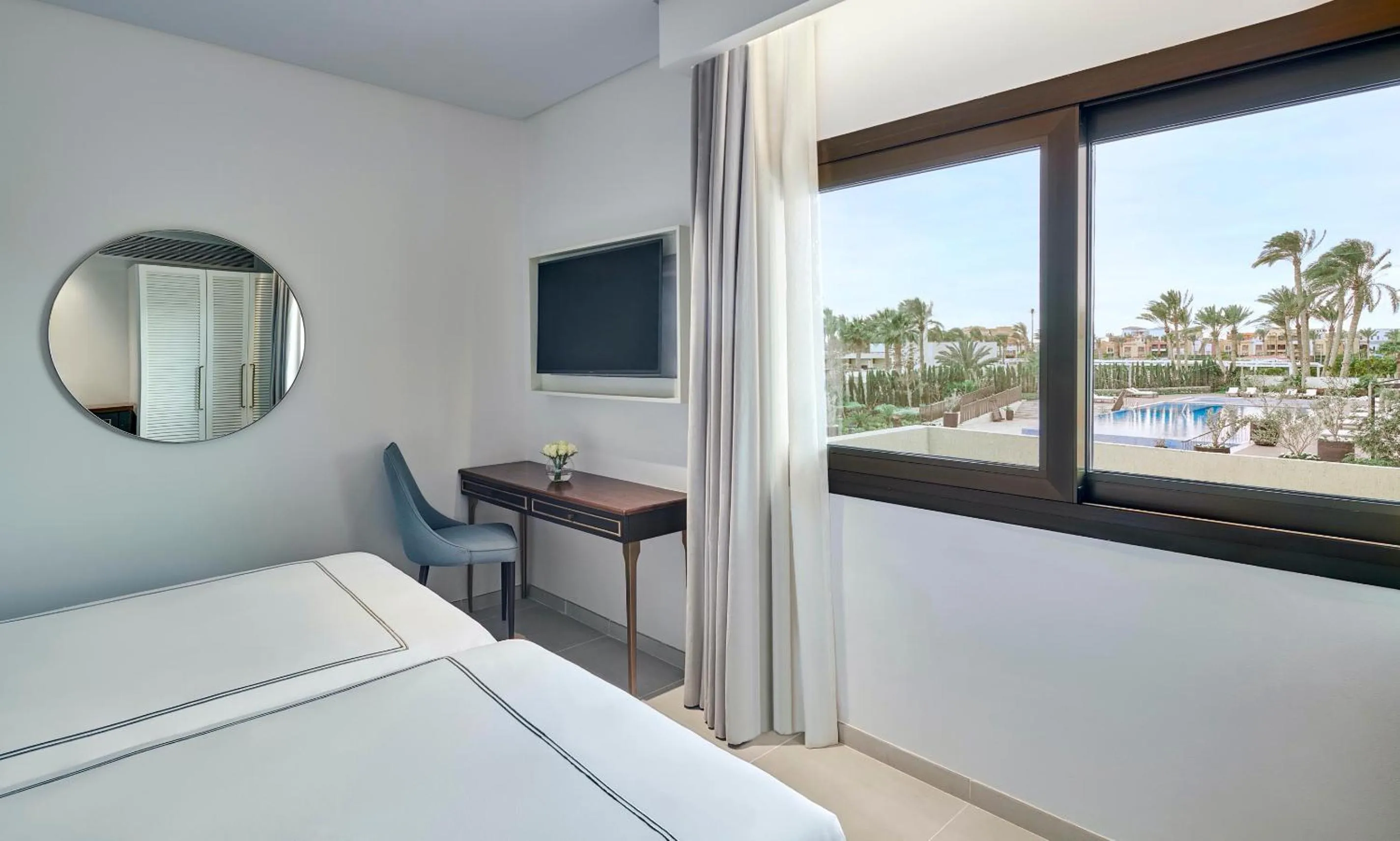 TV and multimedia, Bed in Al Alamein Hotel