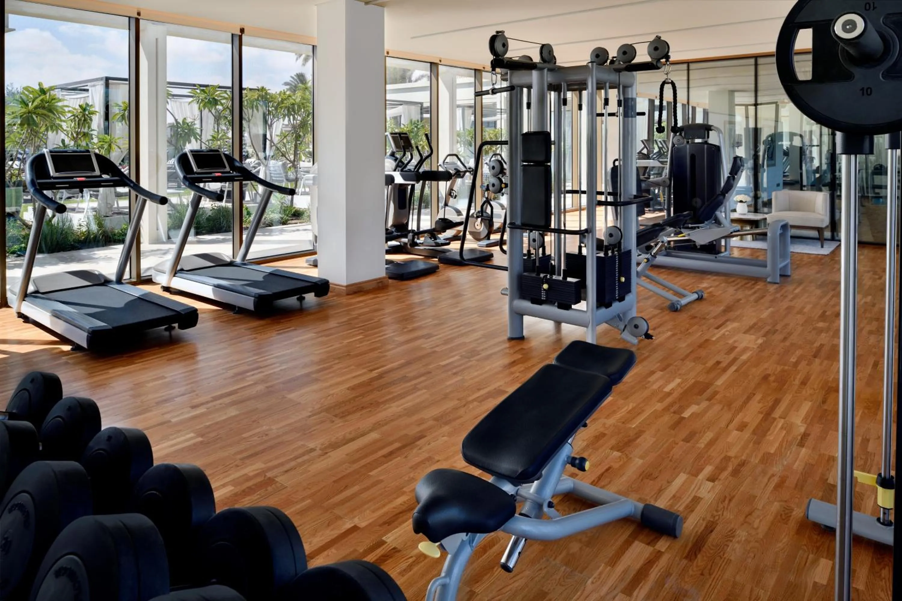 Fitness centre/facilities in Al Alamein Hotel