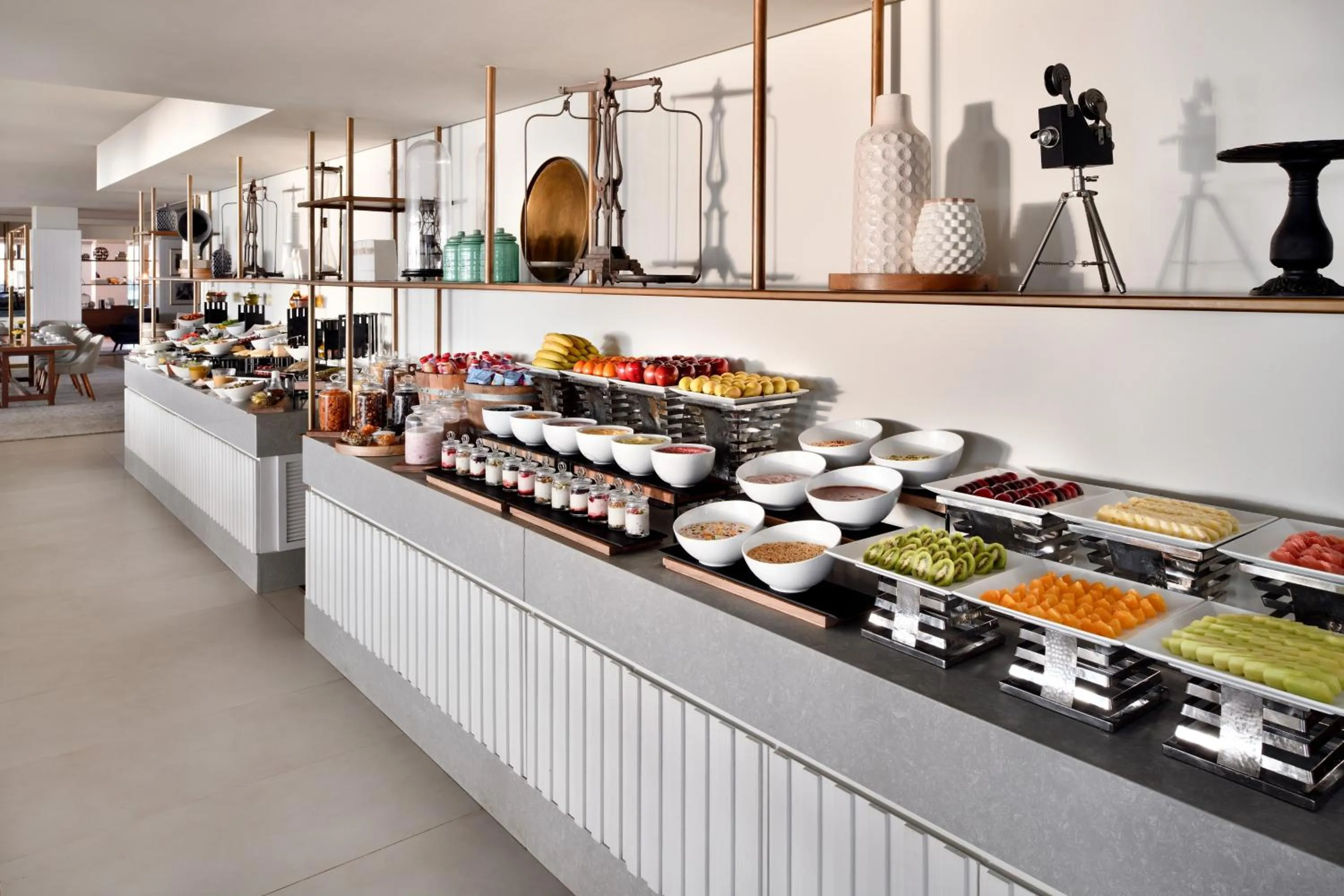 Food and drinks in Al Alamein Hotel