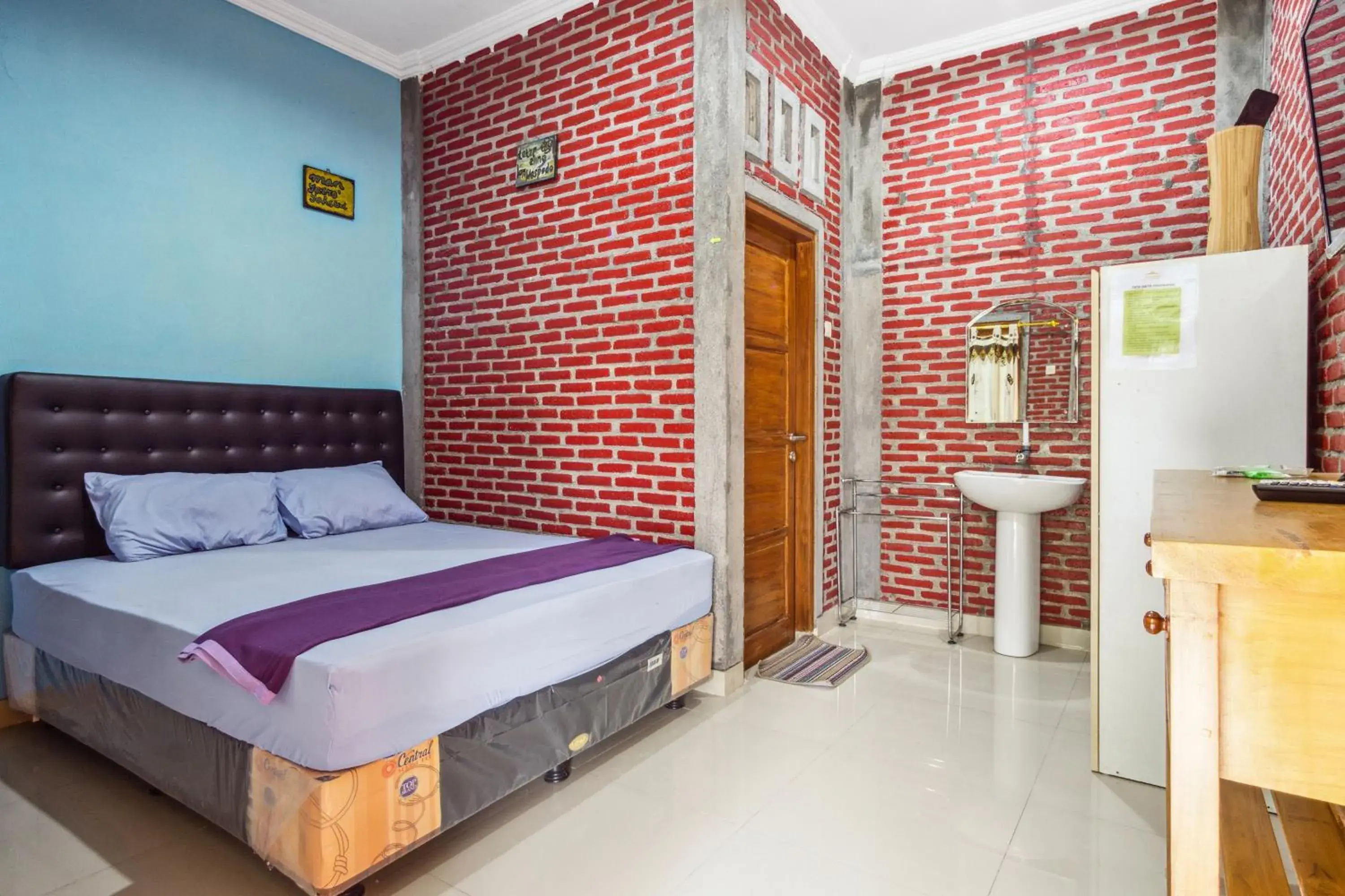 Bed in Joglo Ndalem Sabine Syariah Bed in Joglo Ndalem Sabine Syariah