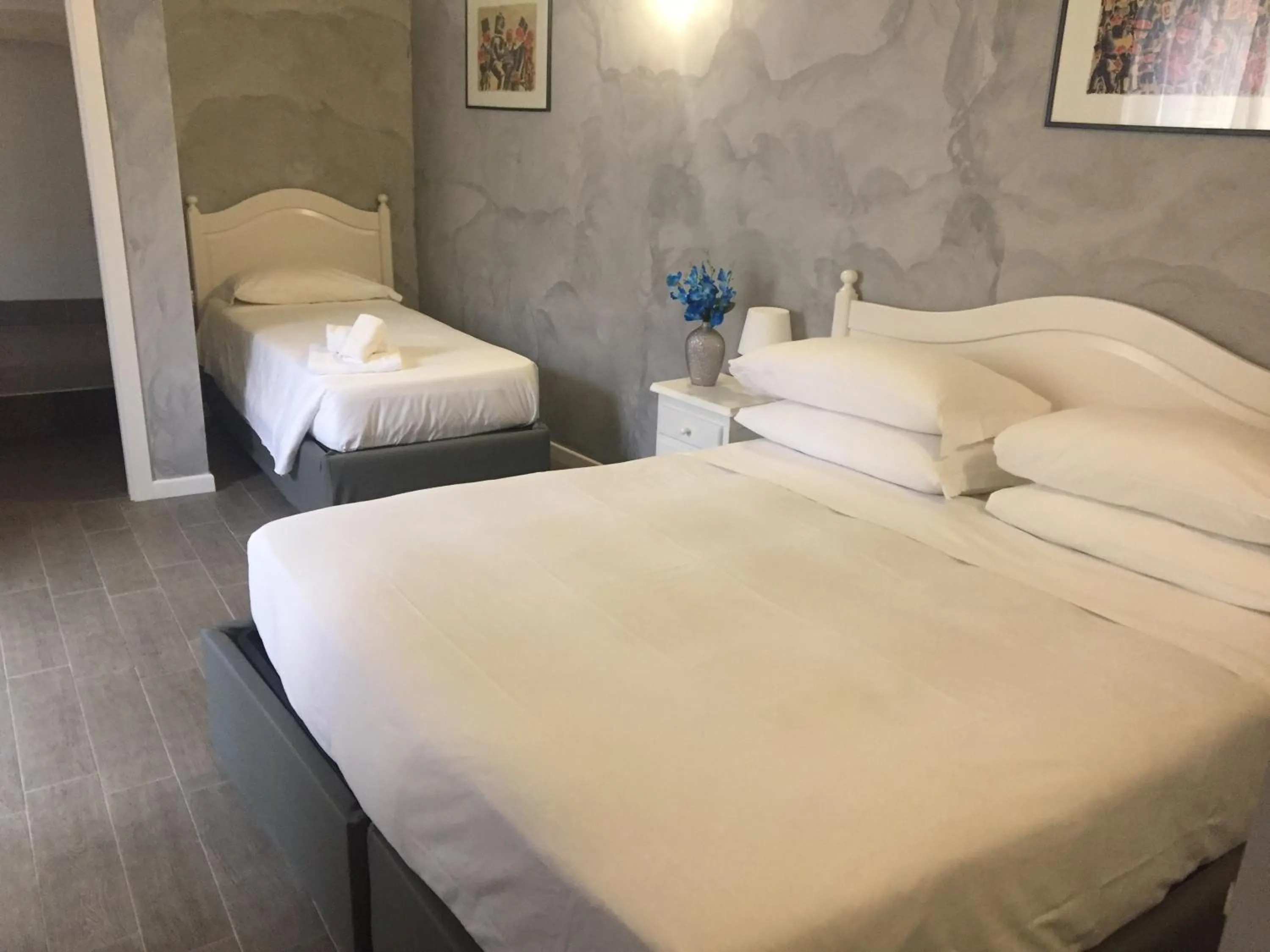 Bed in Top Floor Navona