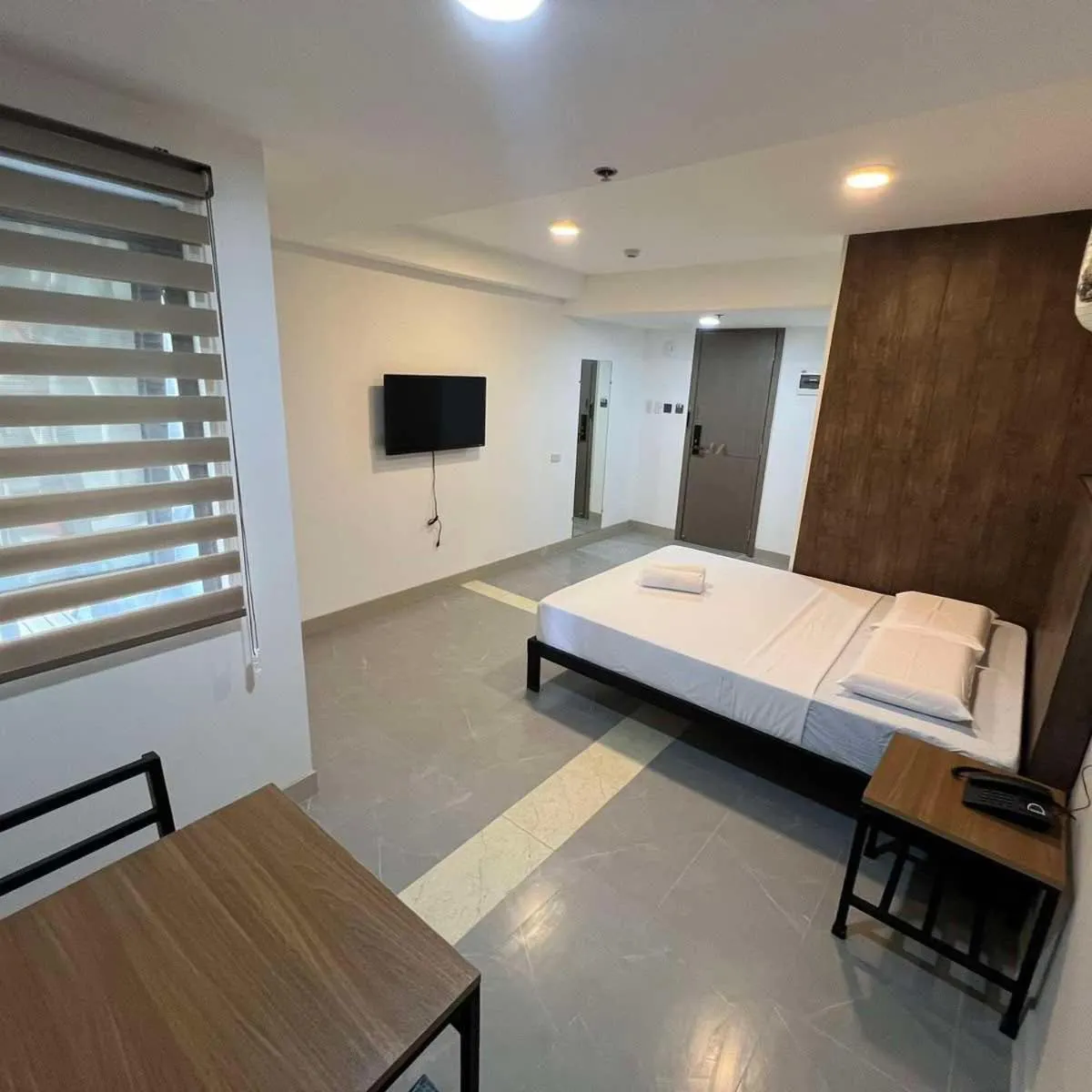 Bed in Maine City Residences Tramo