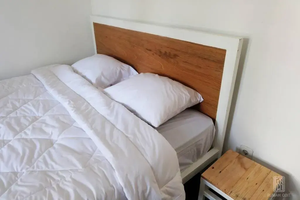 Bed in Homestay Jogja Rumah Obit By Simply Homy Bed in Homestay Jogja Rumah Obit By Simply Homy