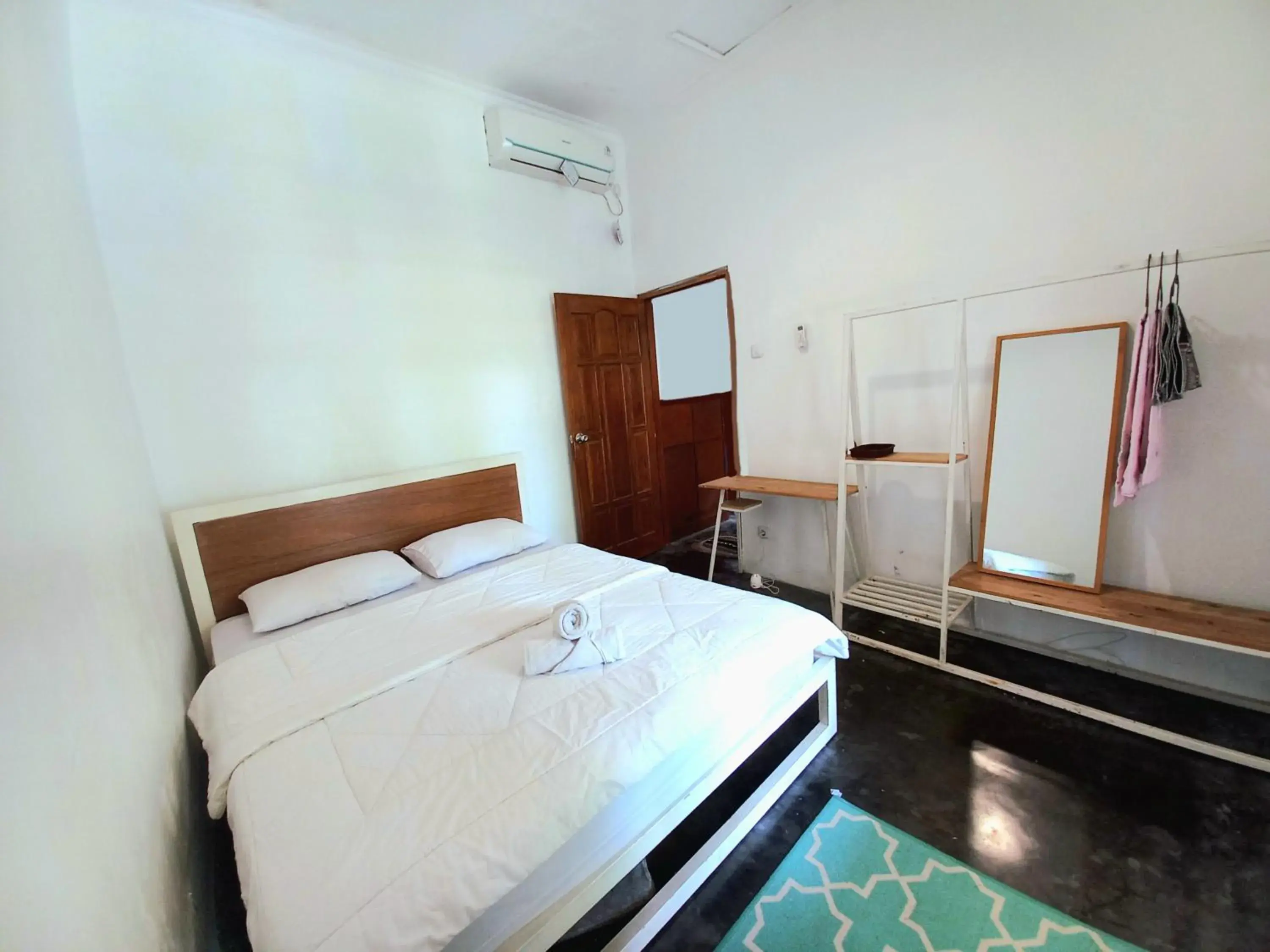 Bedroom, Bed in Homestay Jogja Rumah Obit By Simply Homy Bedroom, Bed in Homestay Jogja Rumah Obit By Simply Homy
