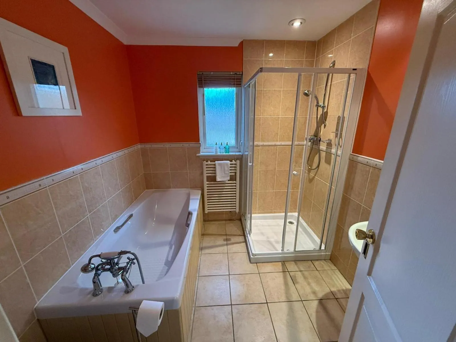 Bathroom in The Airds Hotel and Restaurant