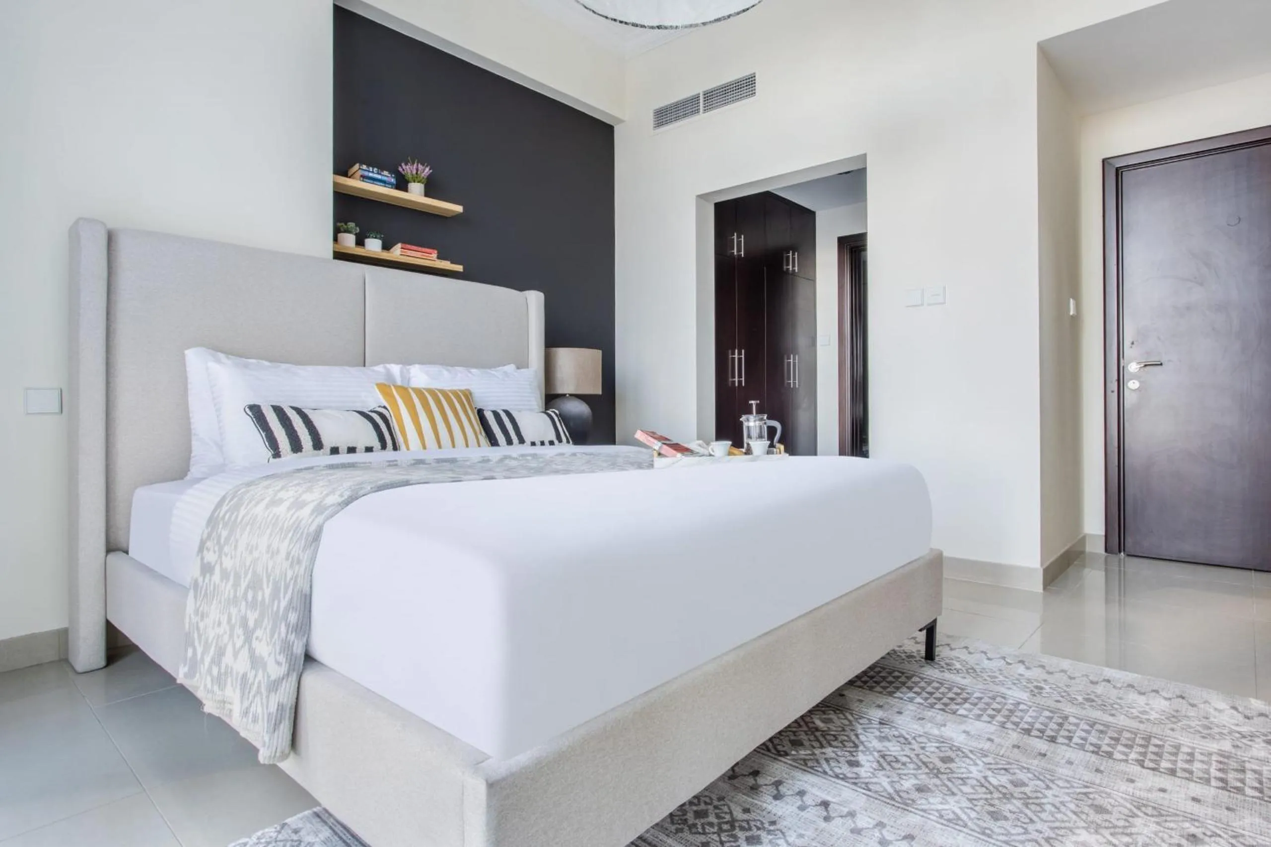 Bed in Frank Porter - Fairview Residency