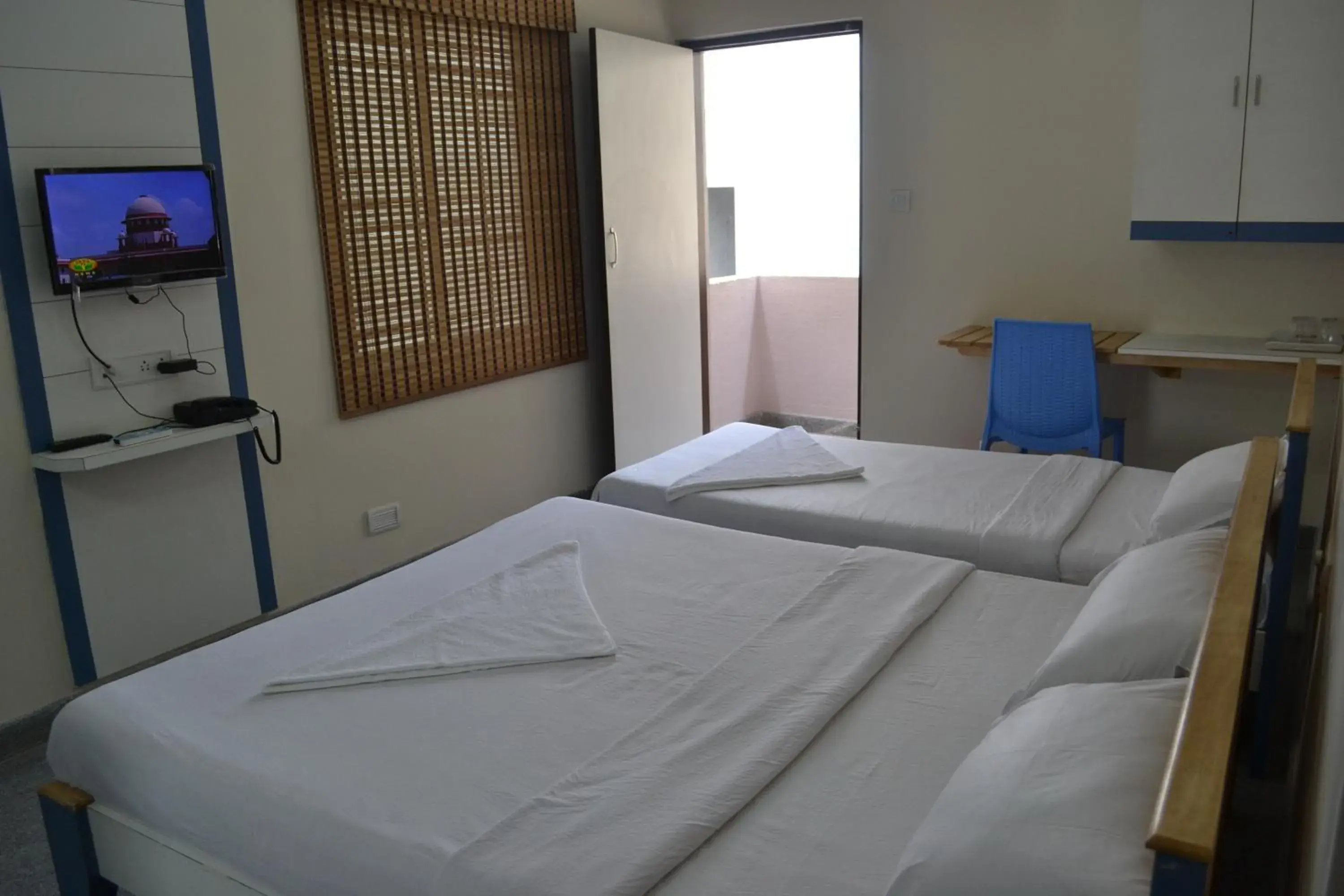 Bedroom, Bed in Metro Park Bedroom, Bed in Metro Park