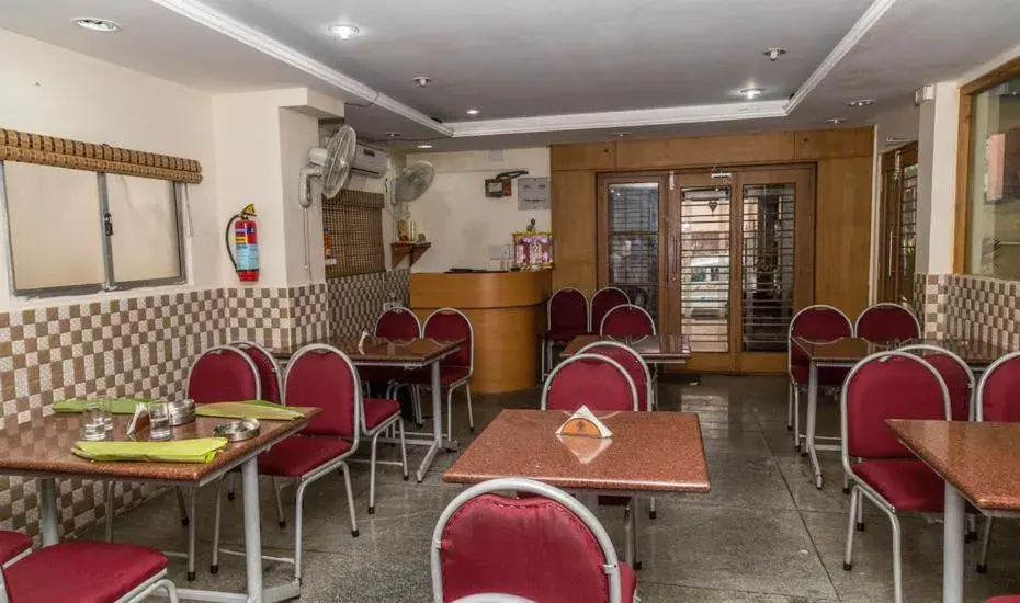 Restaurant/places to eat in Metro Park Restaurant/places to eat in Metro Park