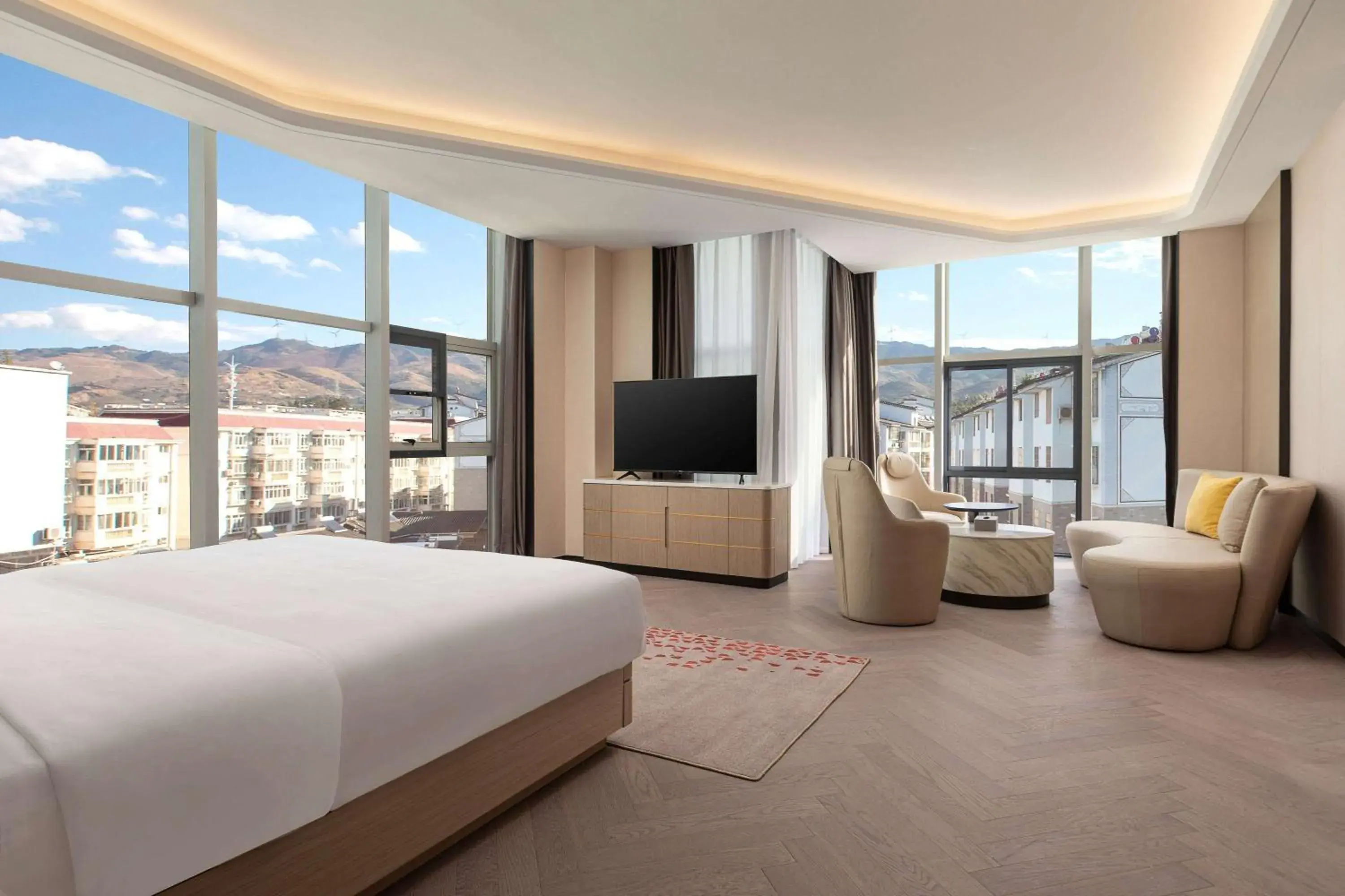 Photo of the whole room, Bed in Ramada by Wyndham Honghe Kaiyuan Photo of the whole room, Bed in Ramada by Wyndham Honghe Kaiyuan