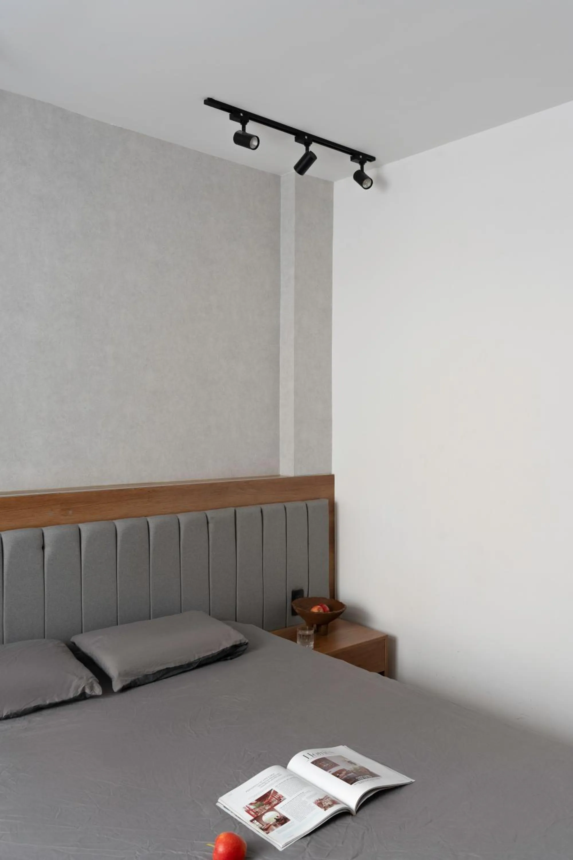 Property building, Bed in Zeus Living - City Central