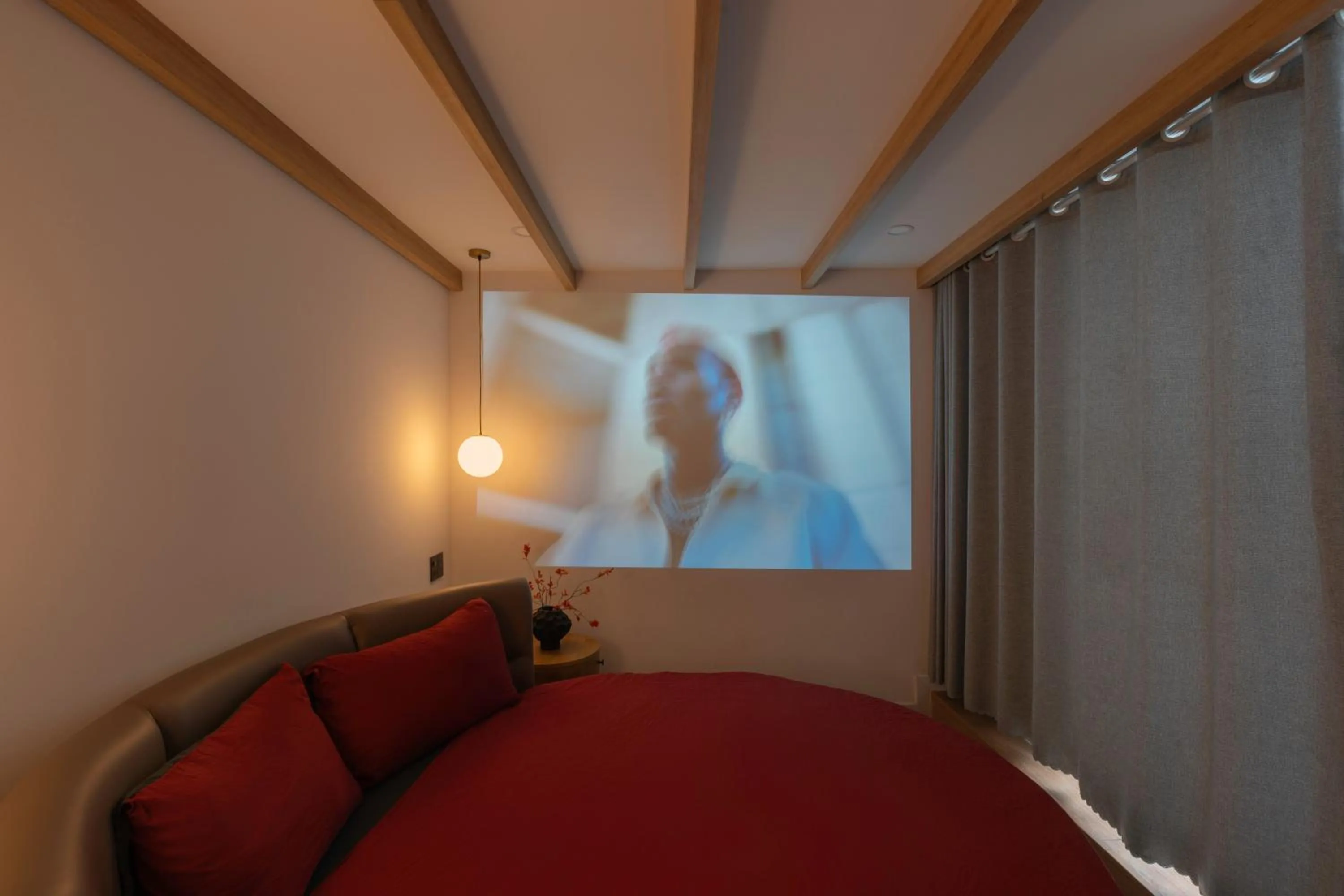 Property building, Bed in Zeus Living - City Central