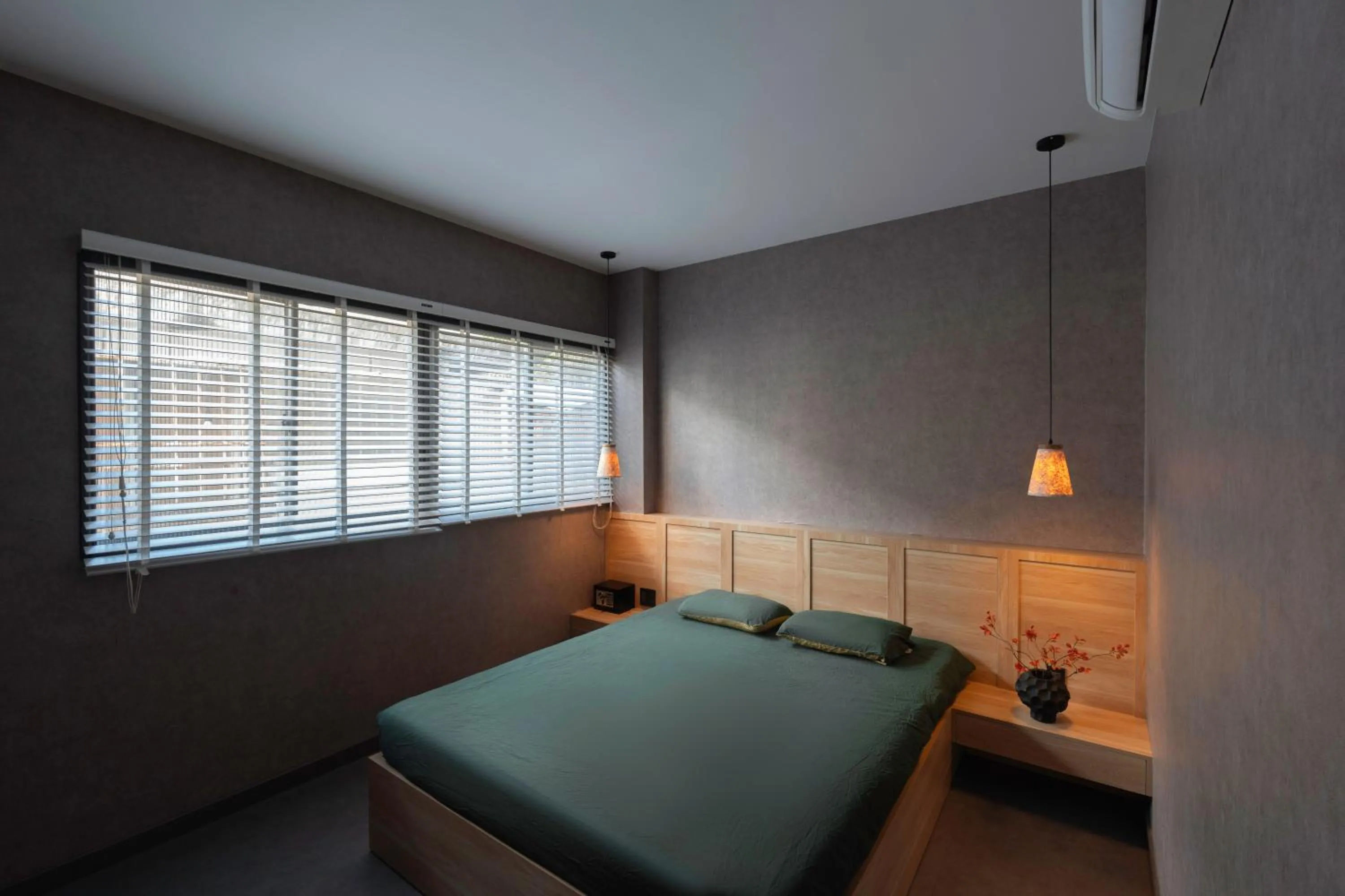 Property building, Bed in Zeus Living - City Central
