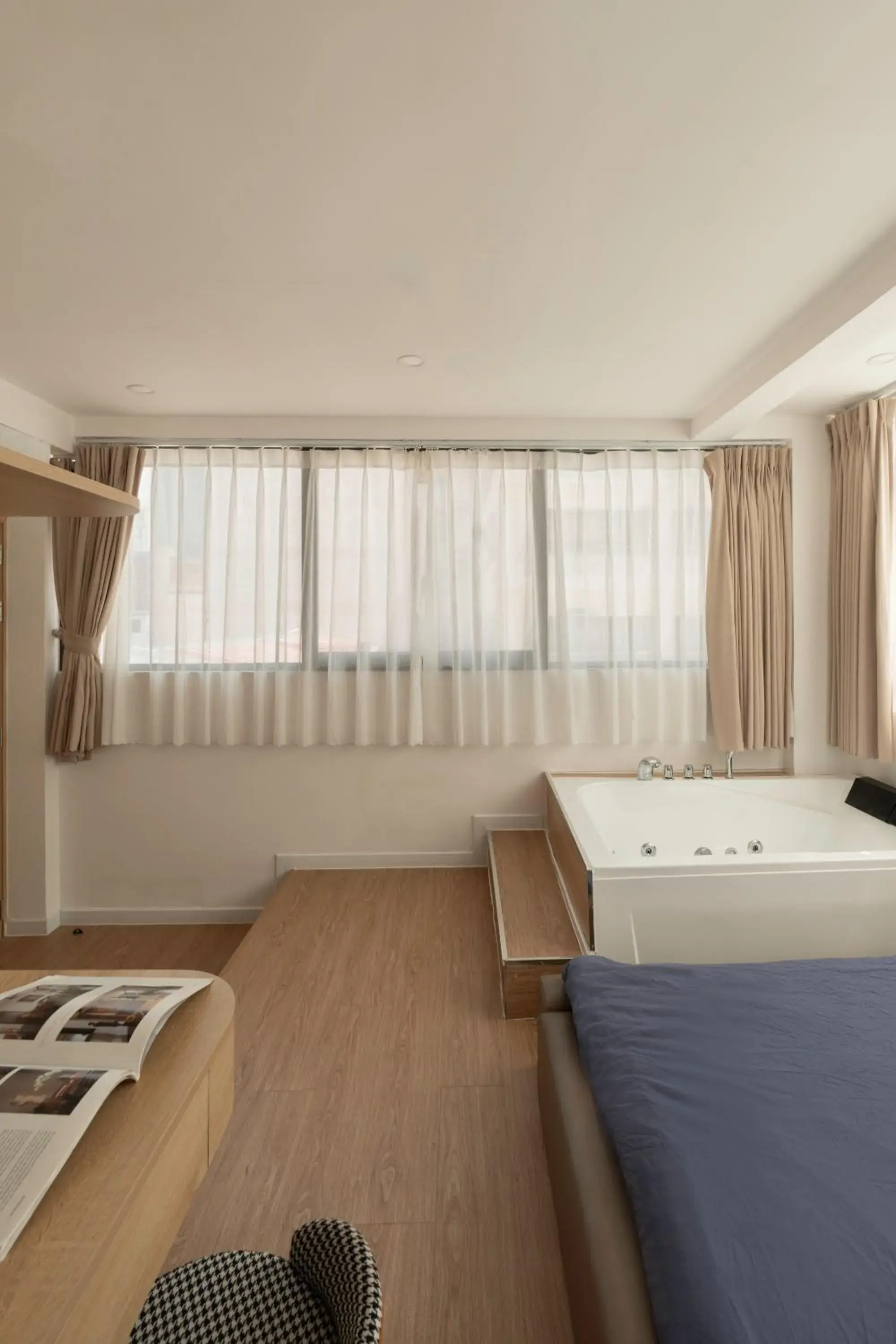 Studio with Spa Bath in Zeus Living - City Central Studio with Spa Bath in Zeus Living - City Central