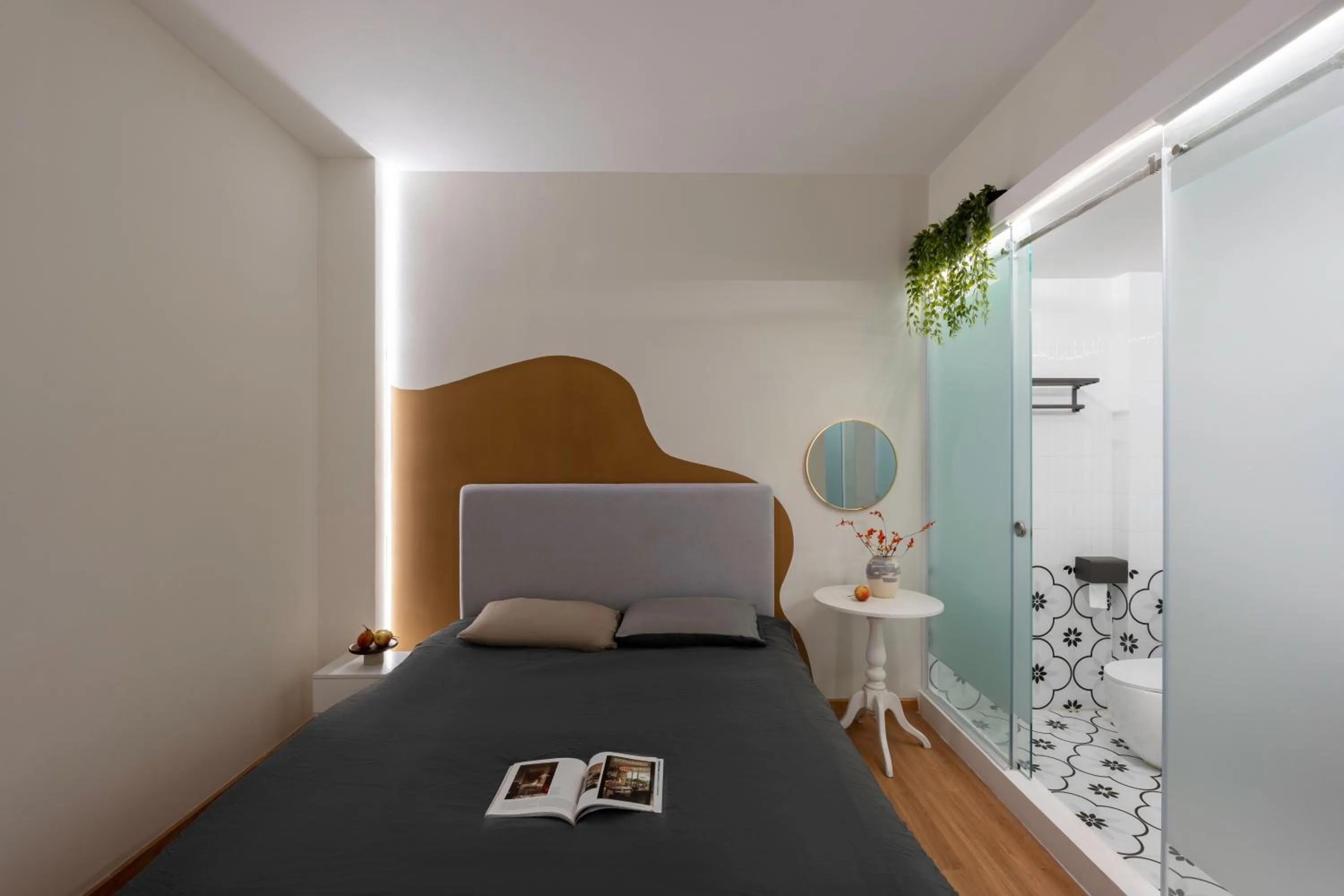 Property building, Bed in Zeus Living - City Central