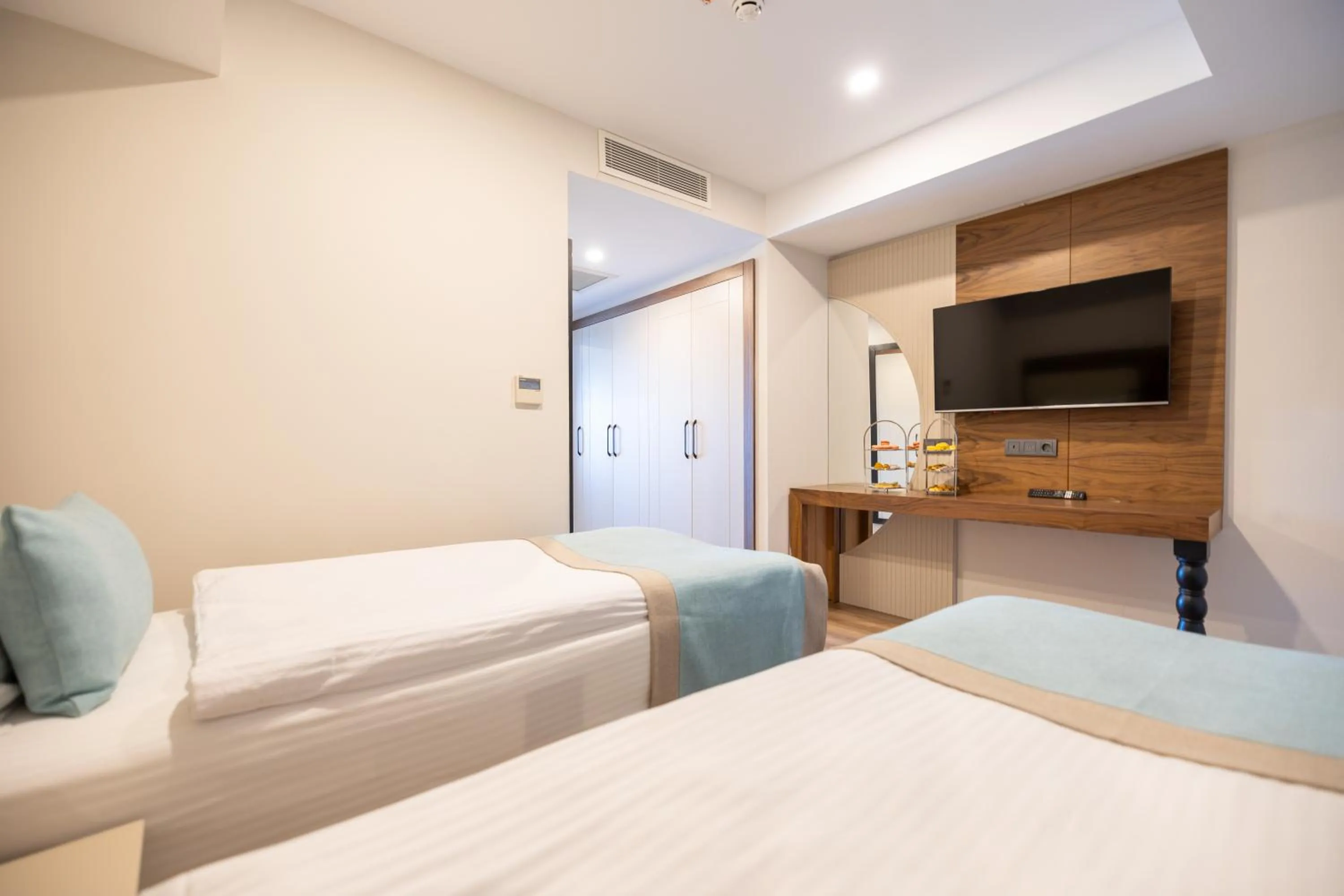 Bed in Side Moon Palace Hotel