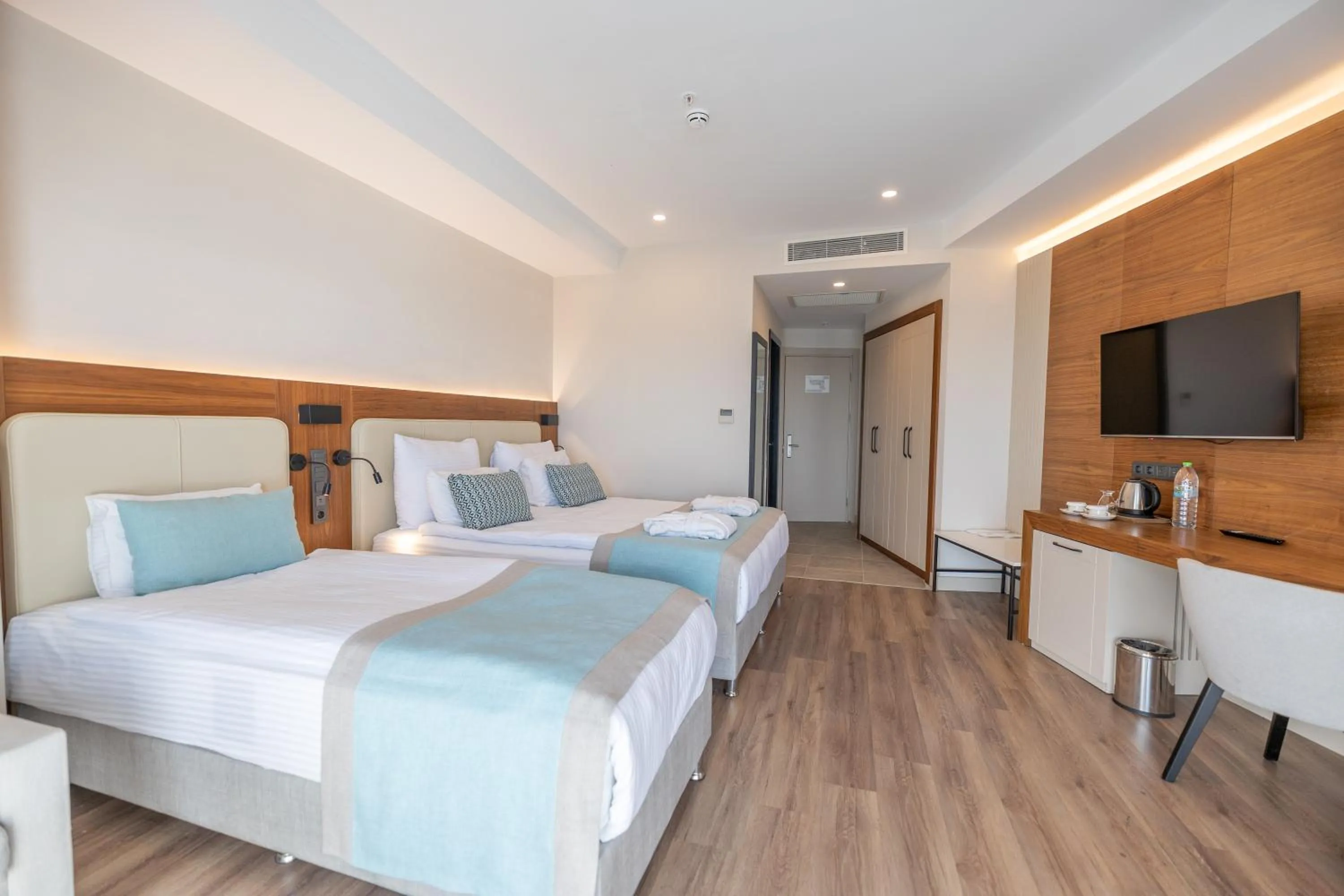 Bed in Side Moon Palace Hotel