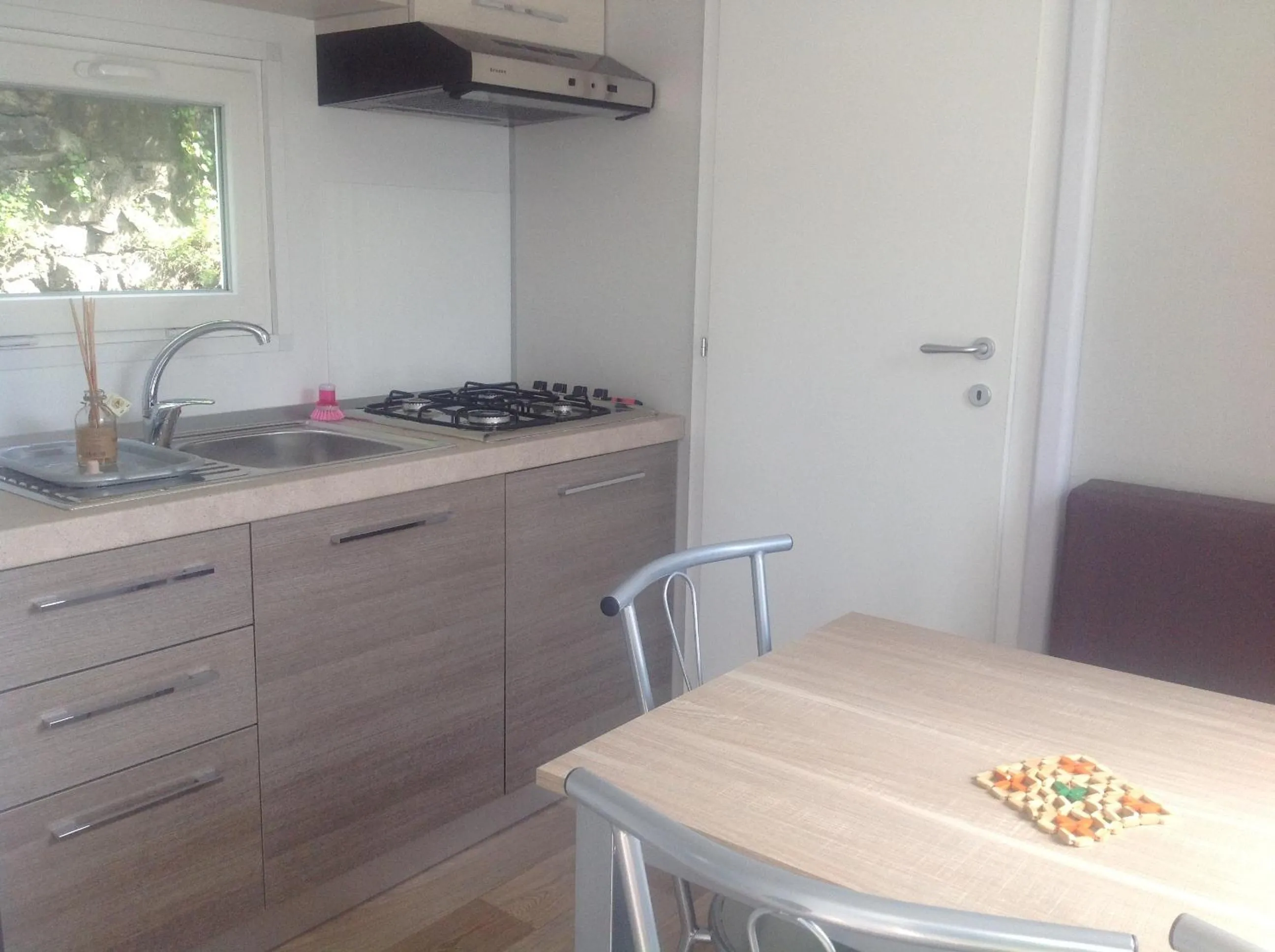 Kitchen or kitchenette in Camping Denis