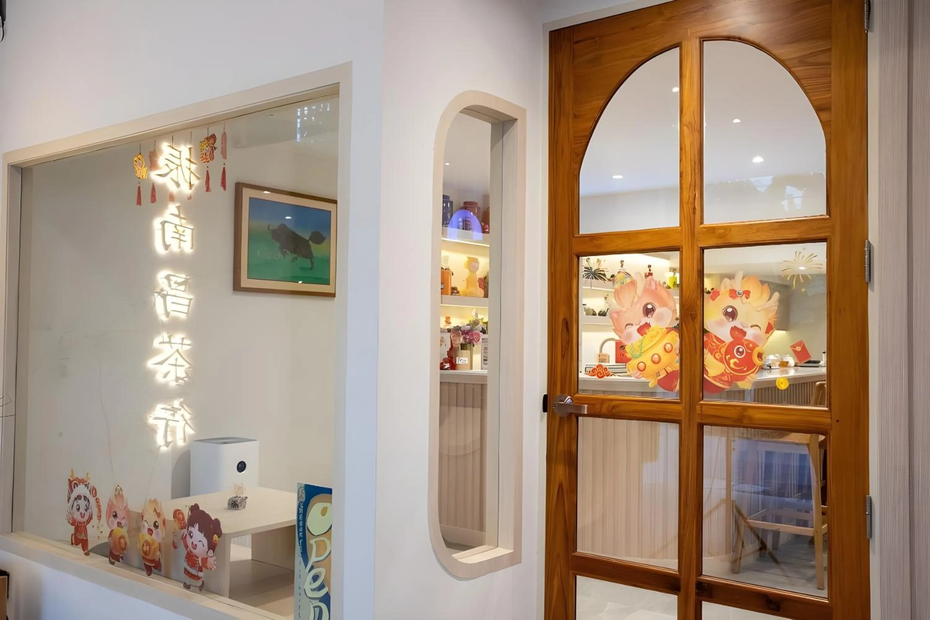 Property building in Zhennan Teabar Hotel