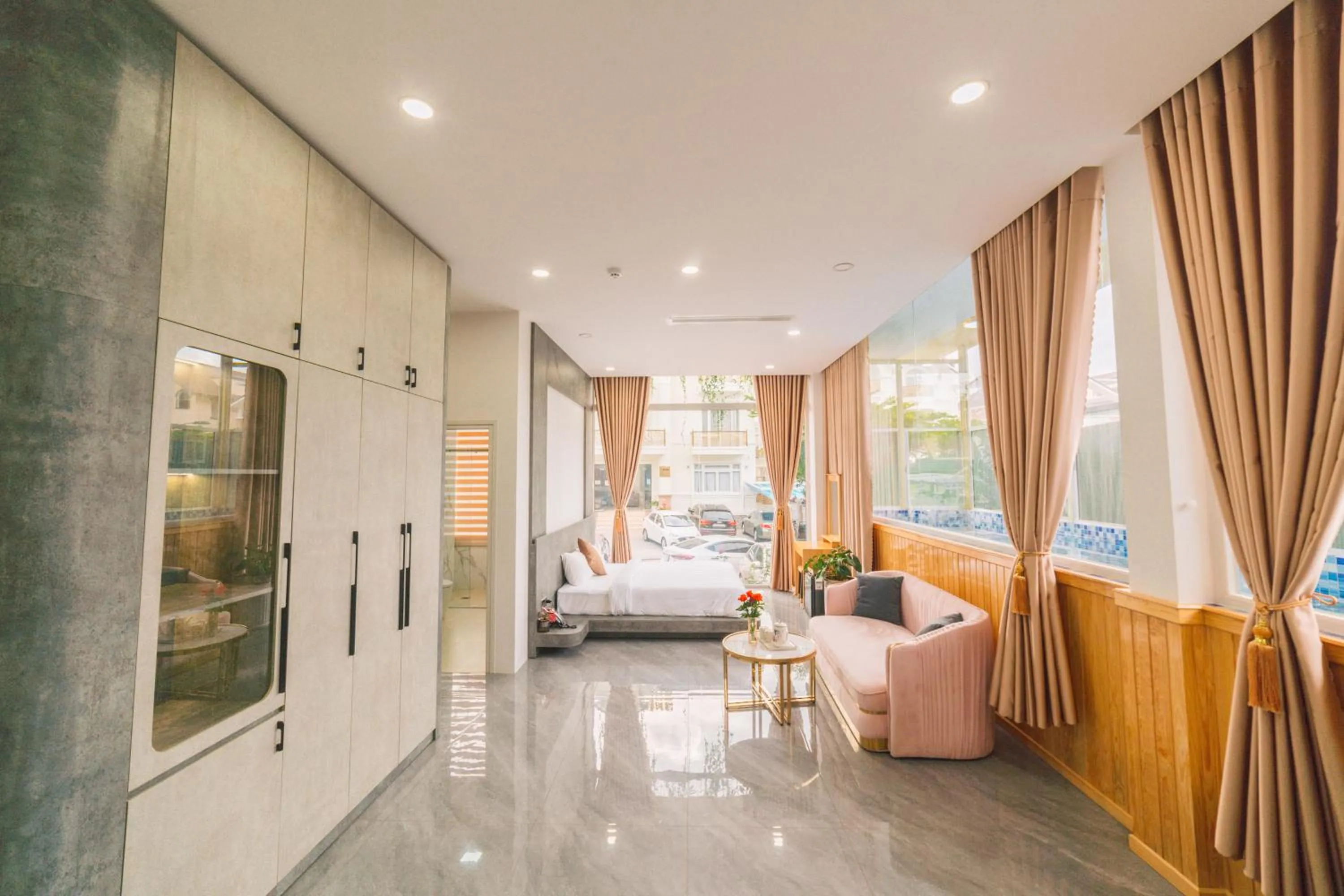 Photo of the whole room, Bed in Quy Tai Premium Hotel