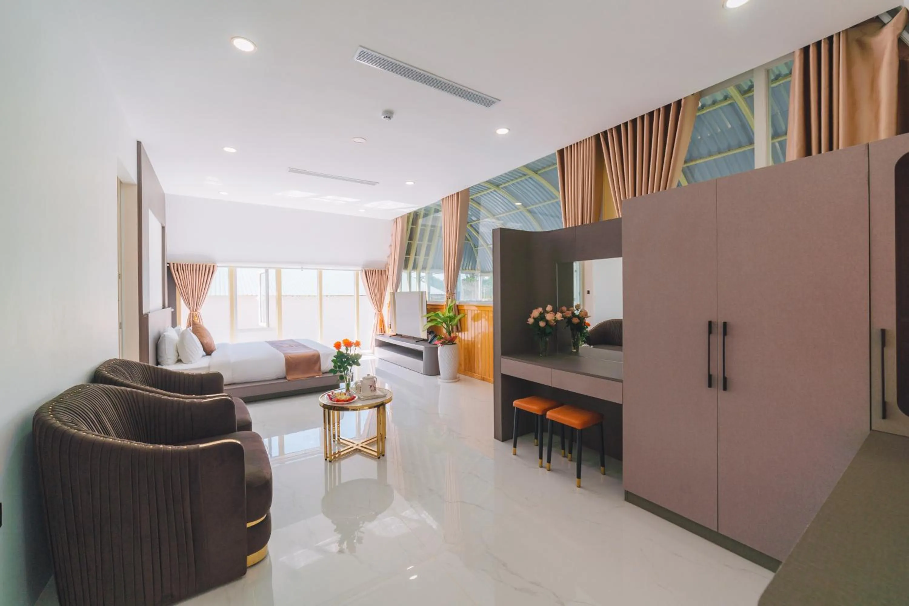 Living room in Quy Tai Premium Hotel