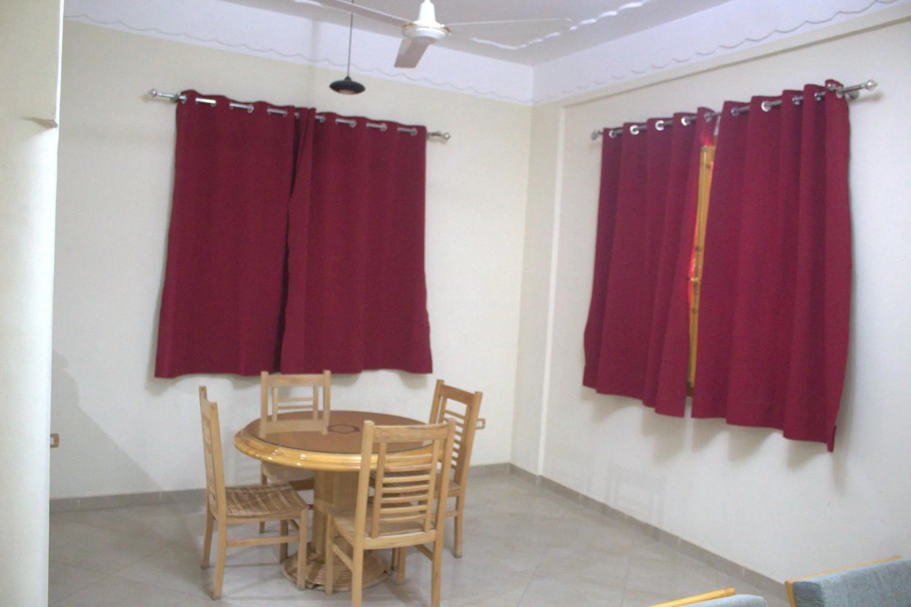 Morning Start Apartments