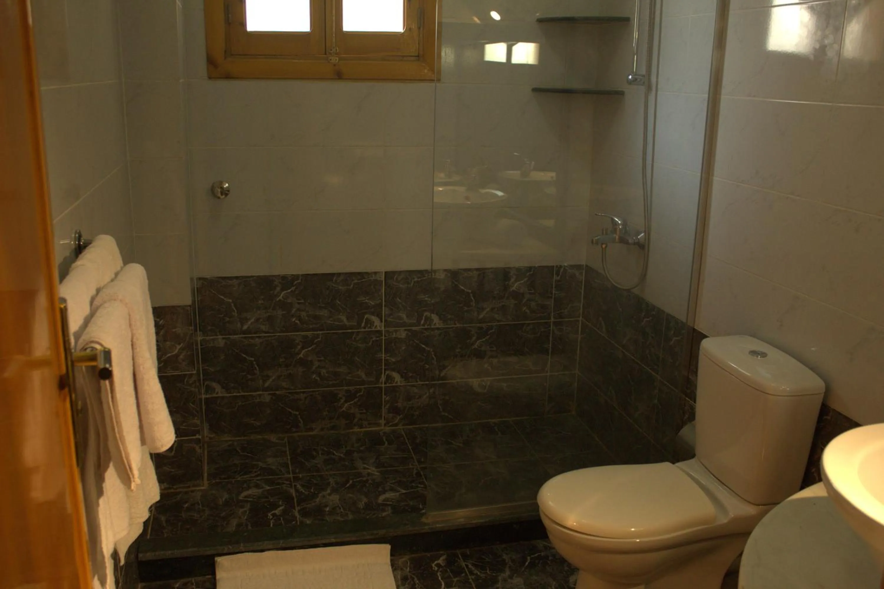 Morning Start Apartments