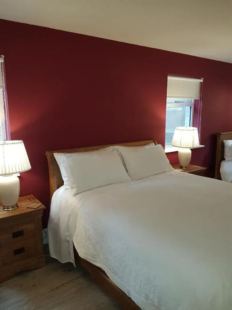 Family Room - single occupancy - Disability Access in Station House Lanark Bed and Breakfast Family Room - single occupancy - Disability Access in Station House Lanark Bed and Breakfast