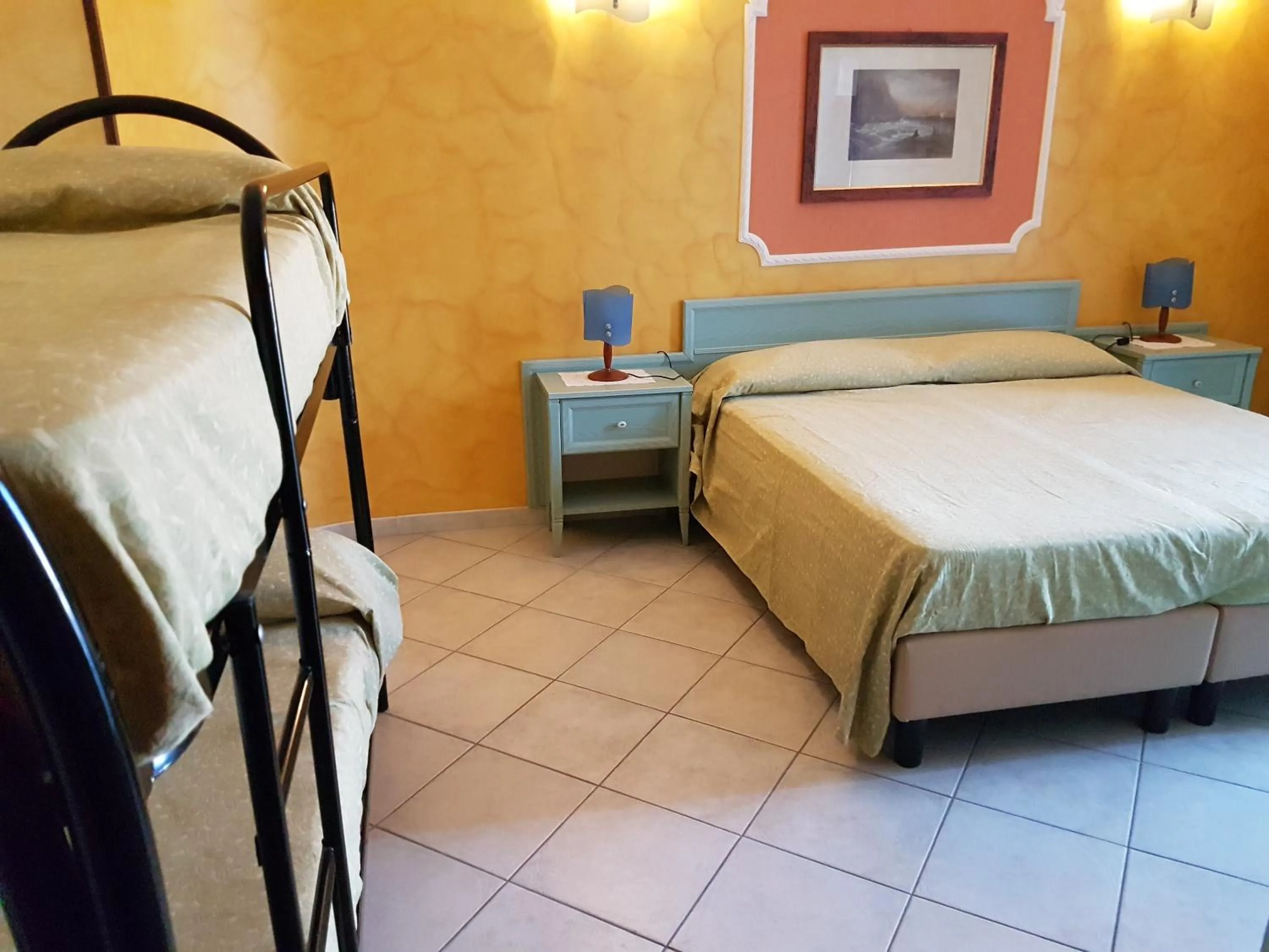 Photo of the whole room, Bed in Hotel Nautilus