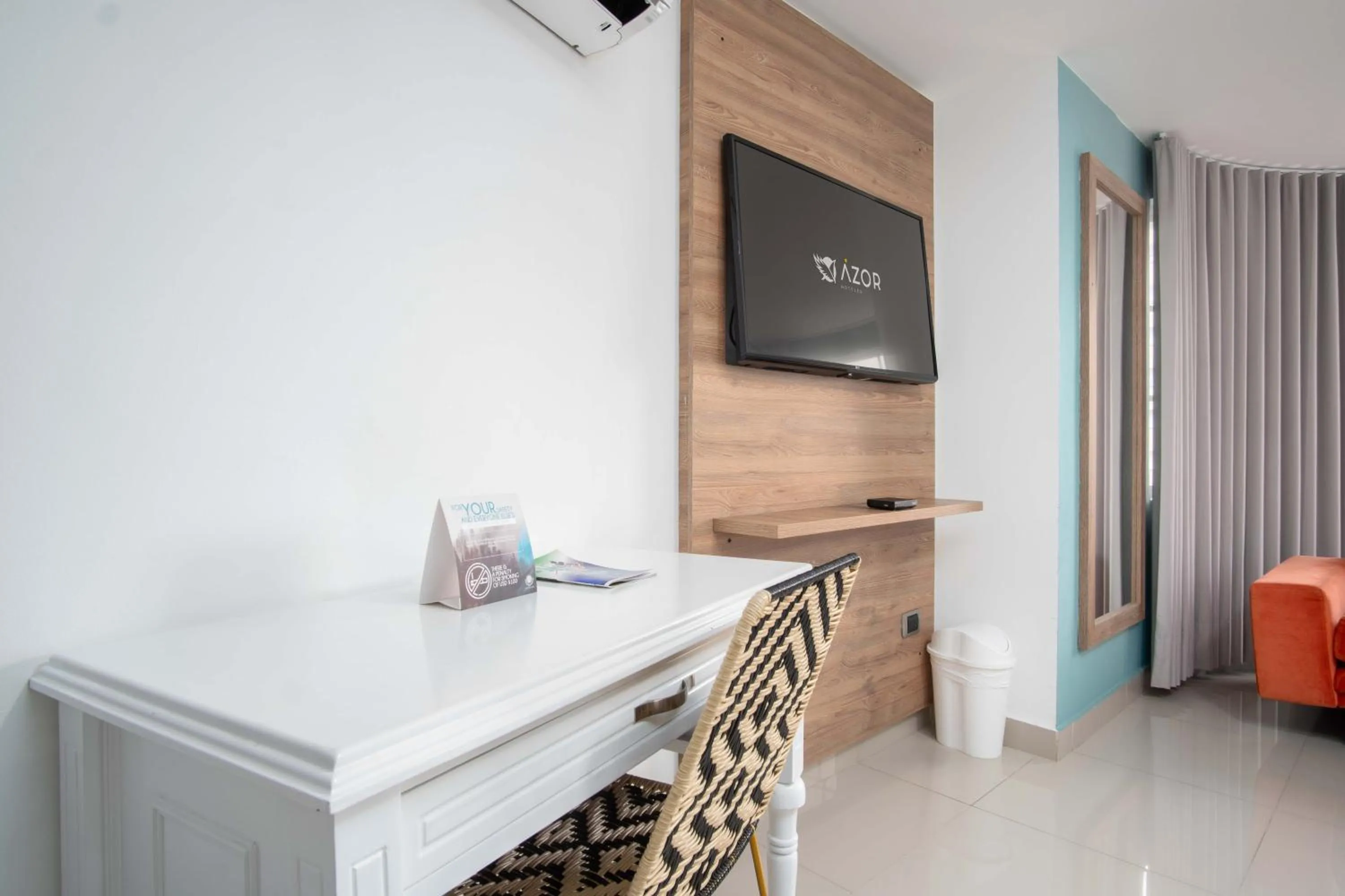 Seating area in Azor Hotel Cali Versalles