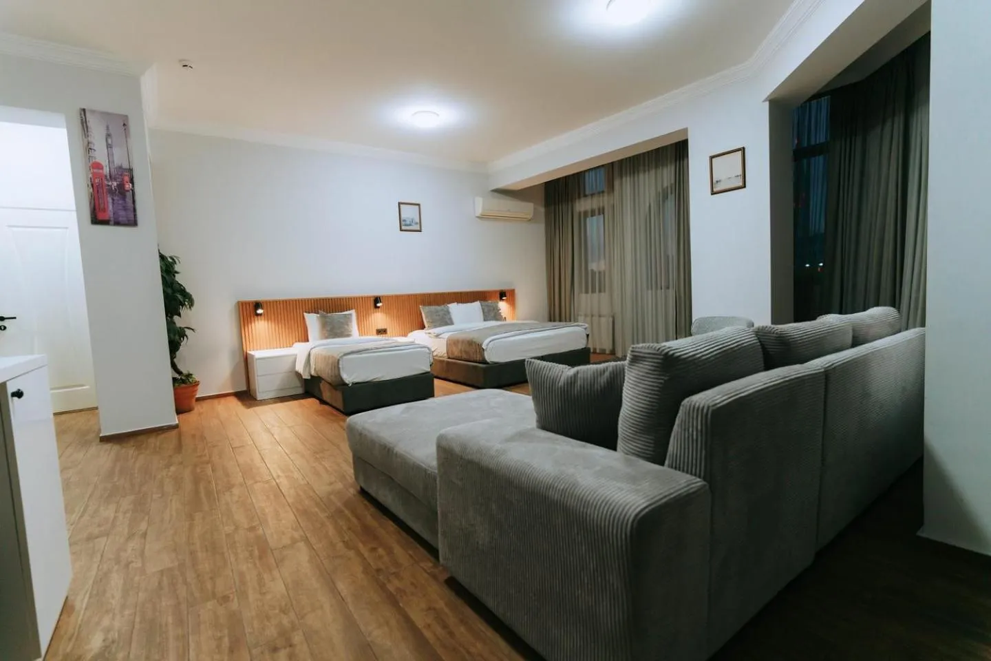 Photo of the whole room, Bed in Hotel Old Town