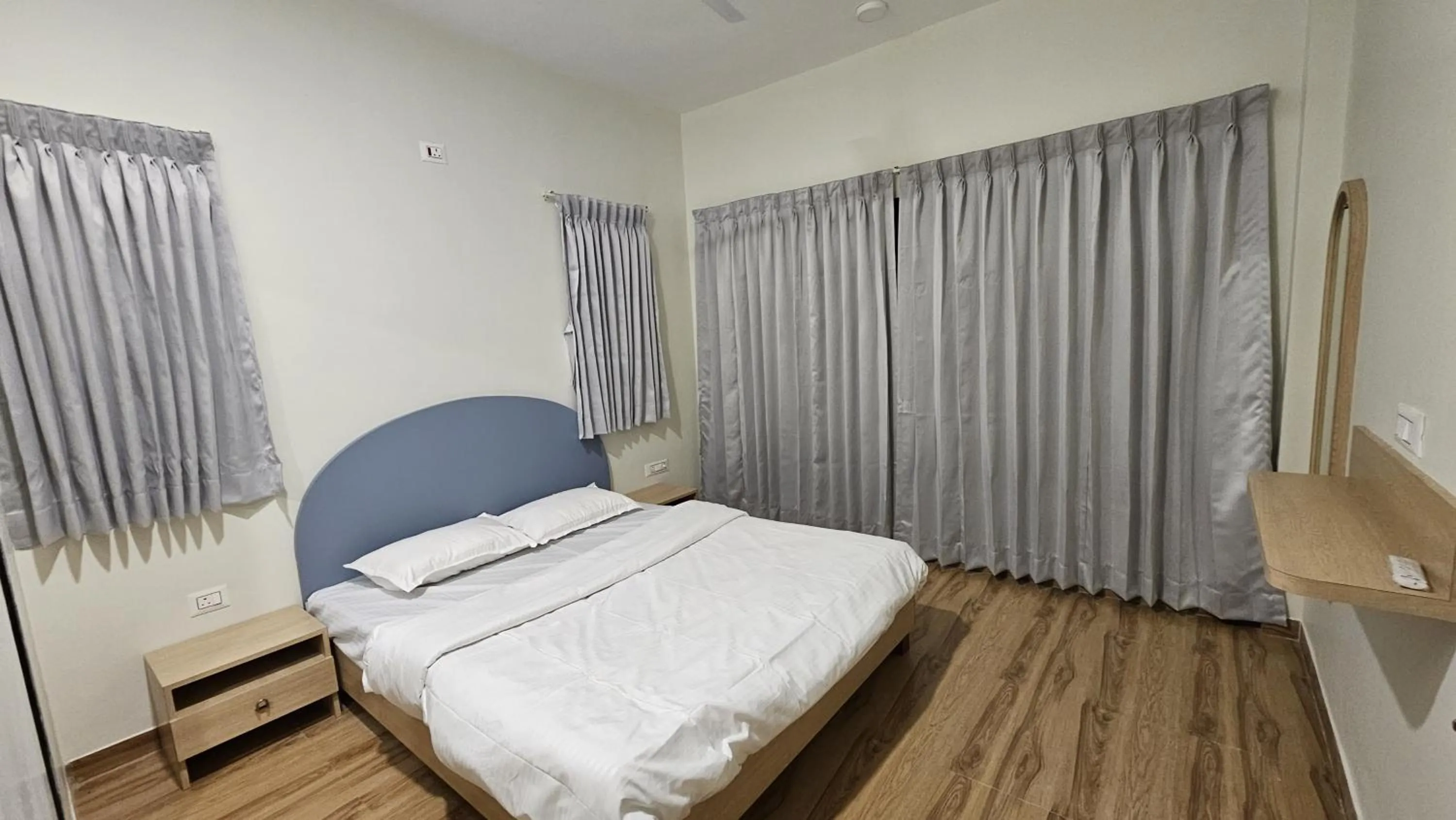 Bed in Coastal Paradise