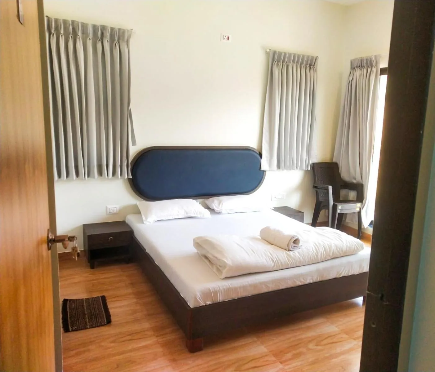 Bed in Coastal Paradise