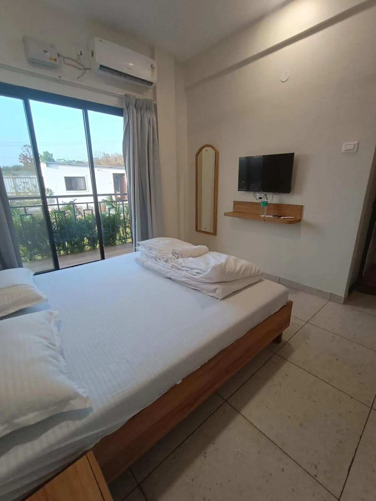 Bed in Coastal Paradise