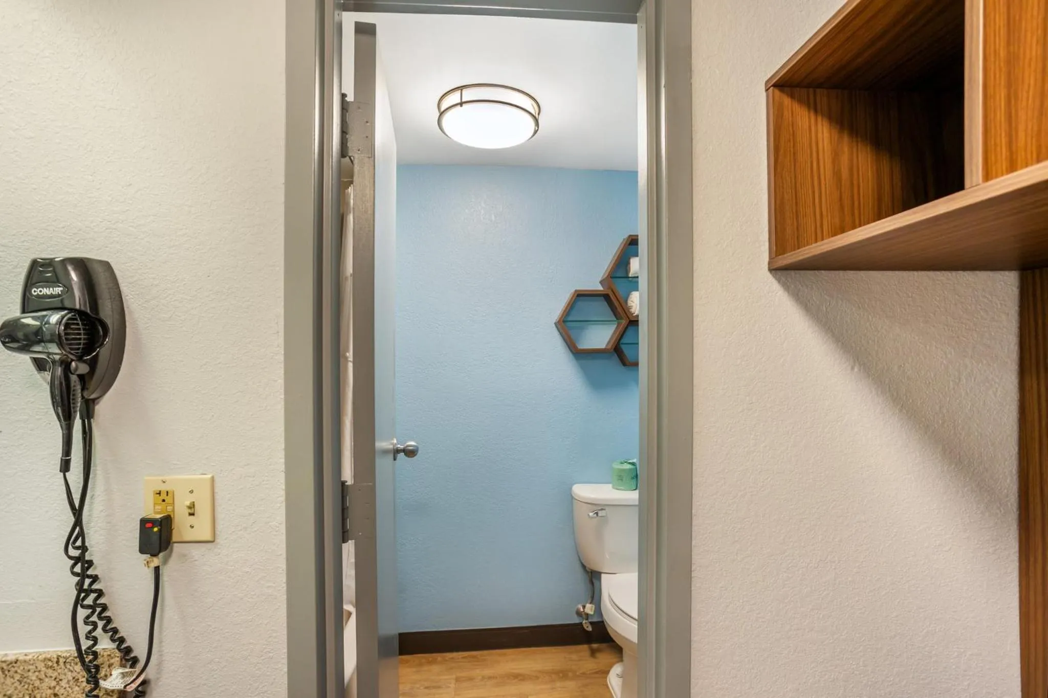 Bathroom in HomeTowne Studios by Red Roof Lancaster