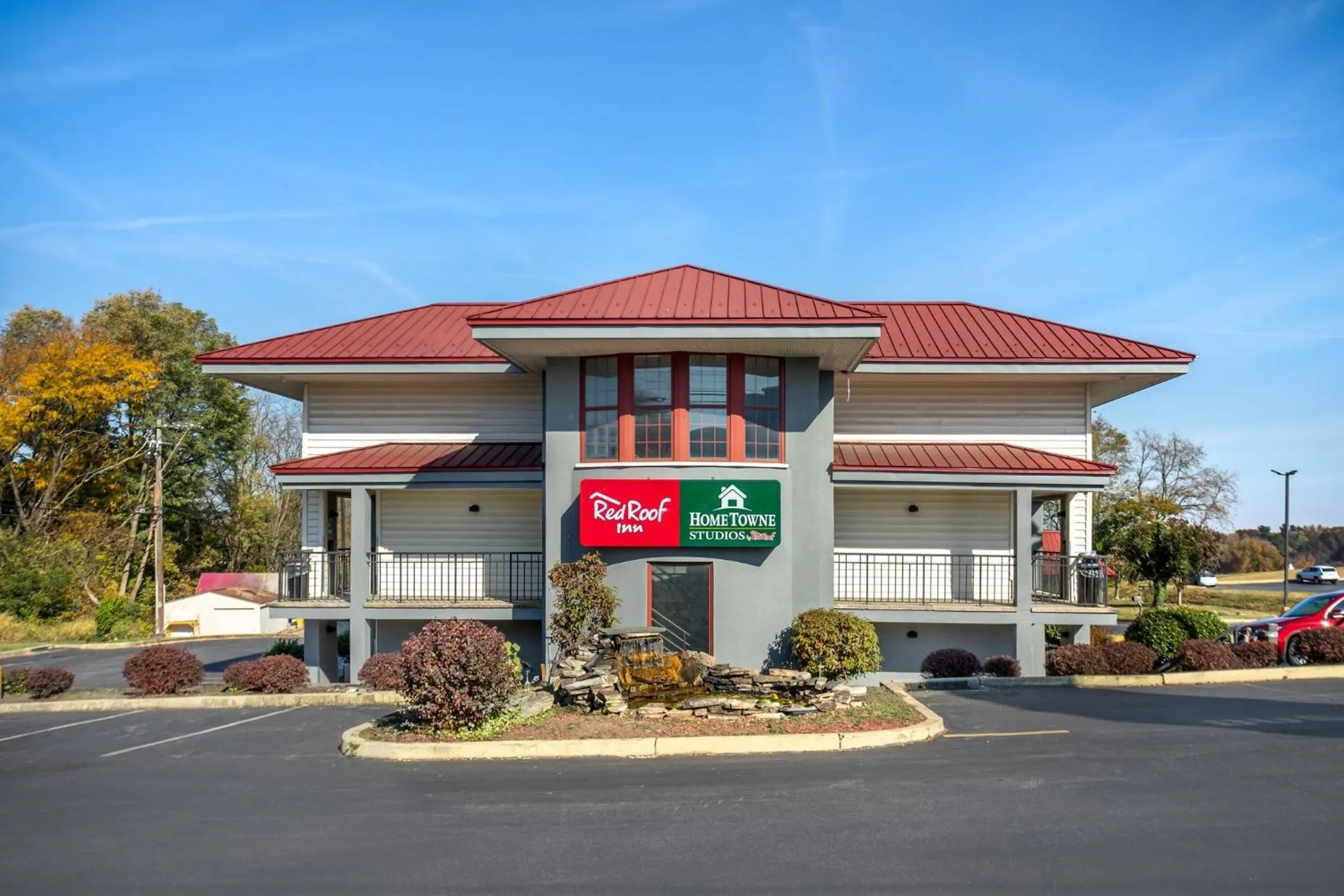 Property building in HomeTowne Studios by Red Roof Lancaster