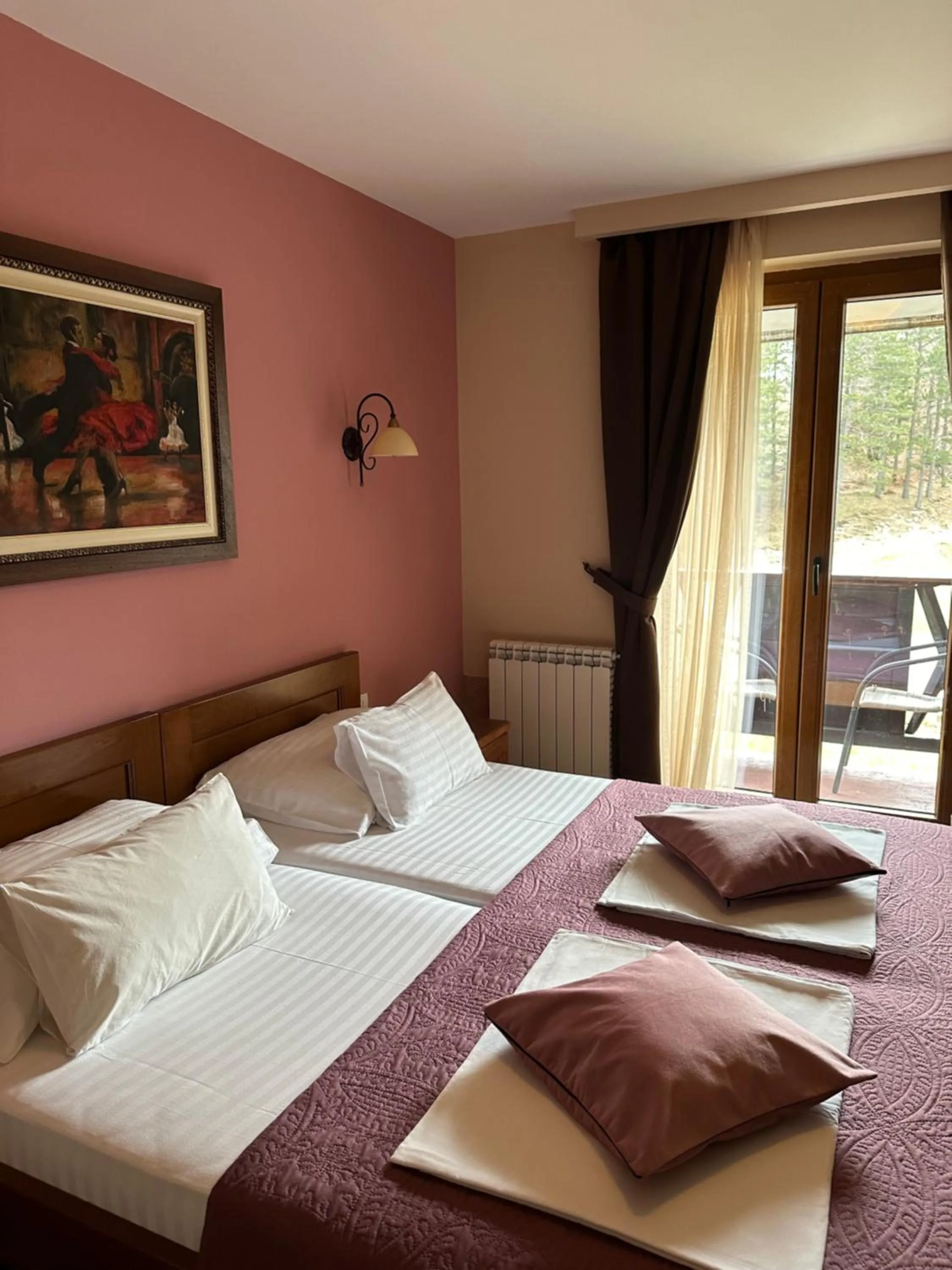 Bedroom, Bed in Hotel Monte Rosa