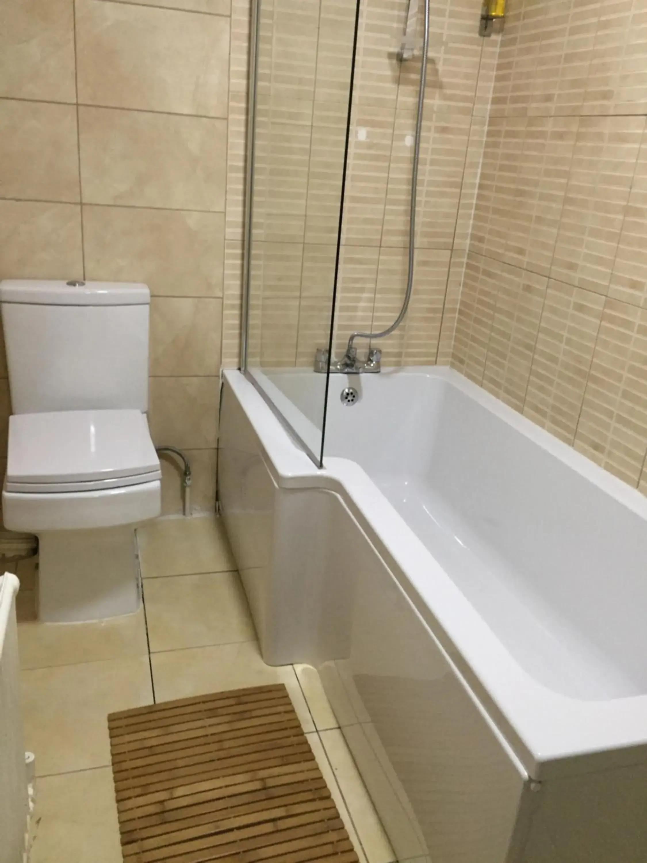 Bathroom in Healey House Hotel