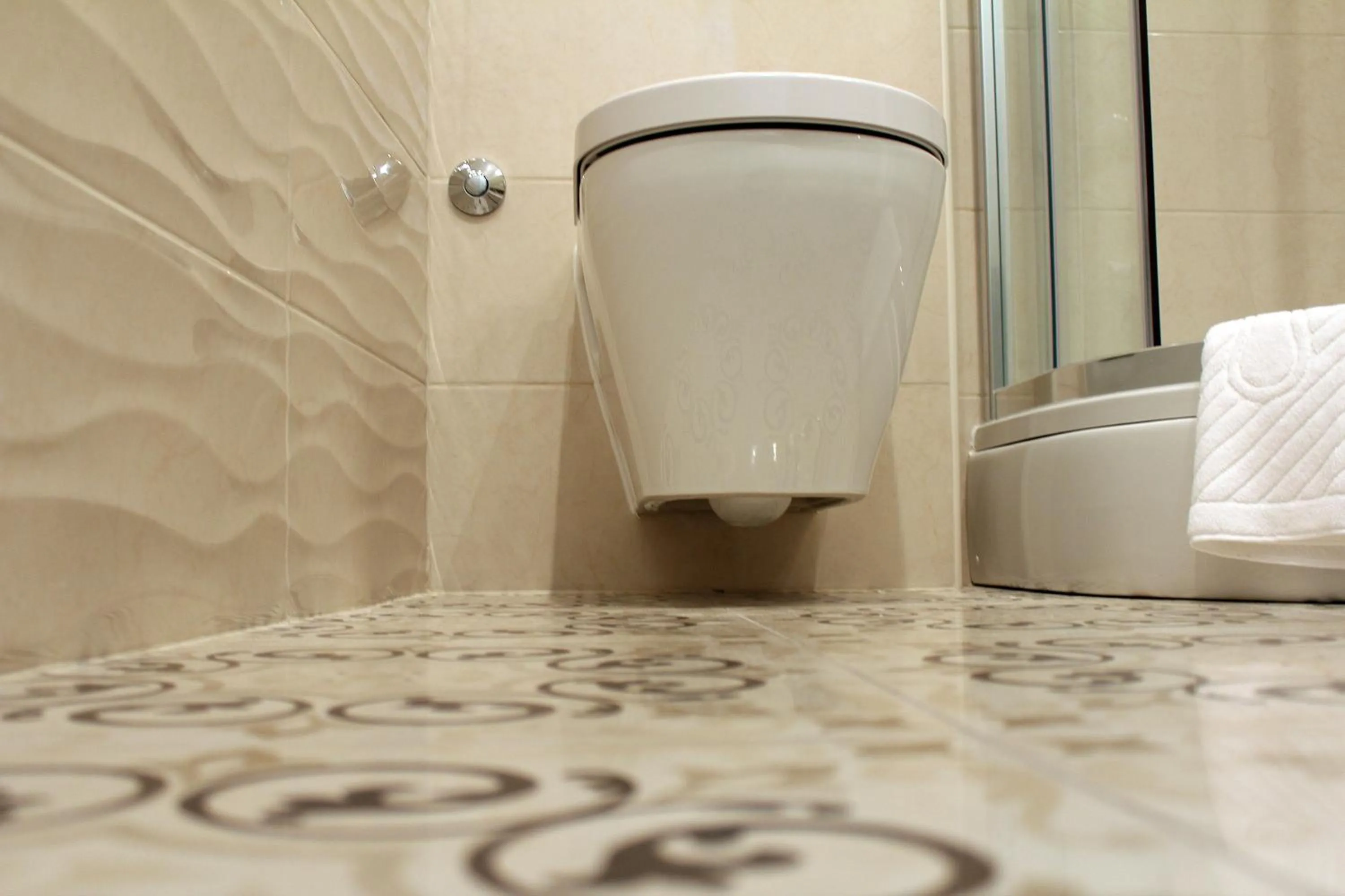 Shower in Summer Dream Studio