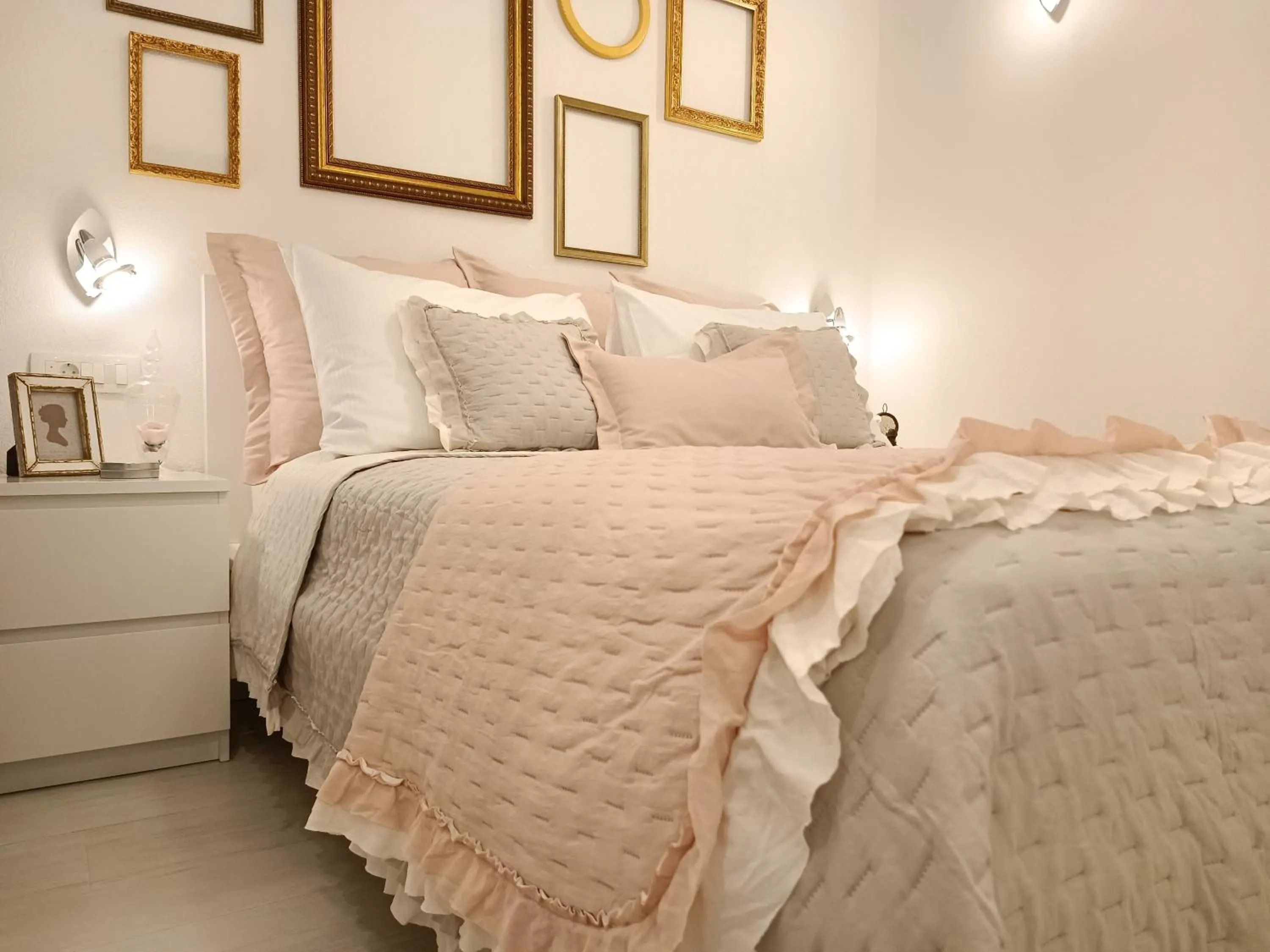 Bed in Summer Dream Studio