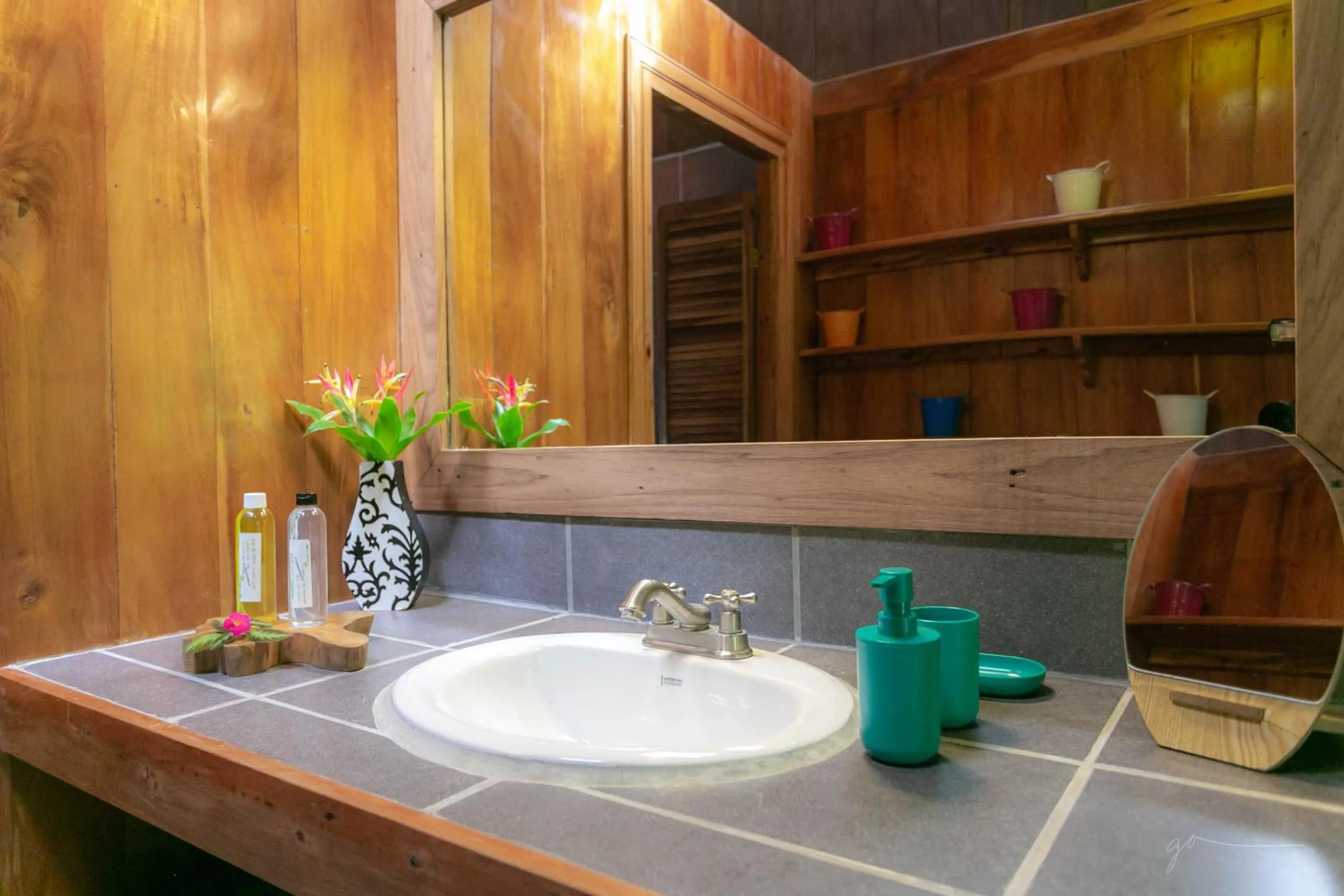 Bathroom in La Kukula Lodge