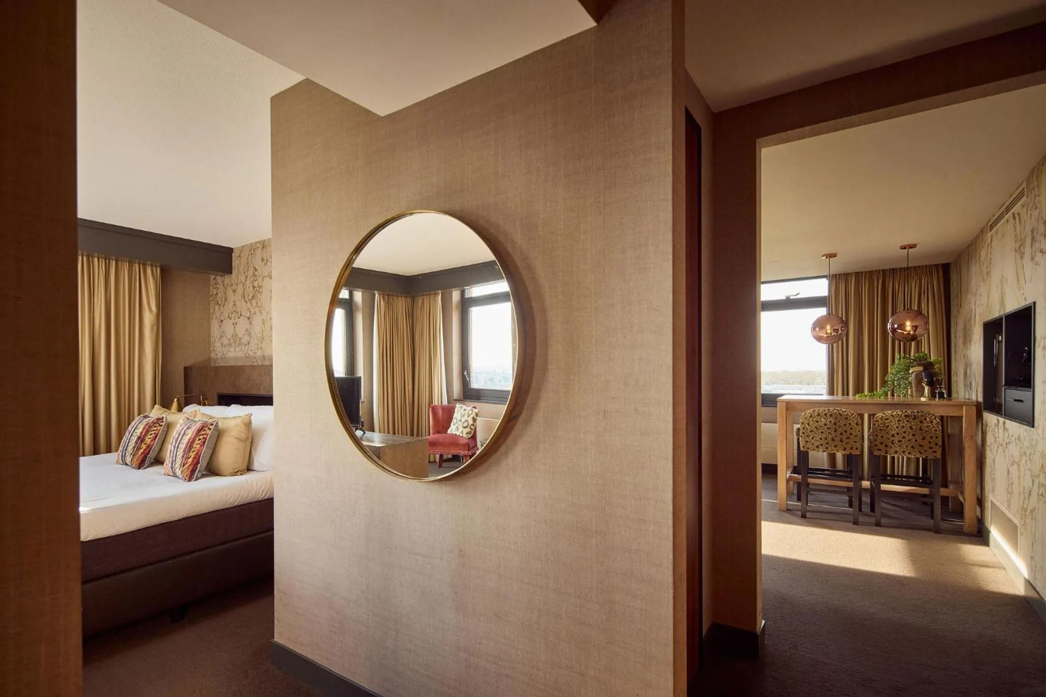 wardrobe, Bed in Hotel van der Valk Wolvega-Heerenveen