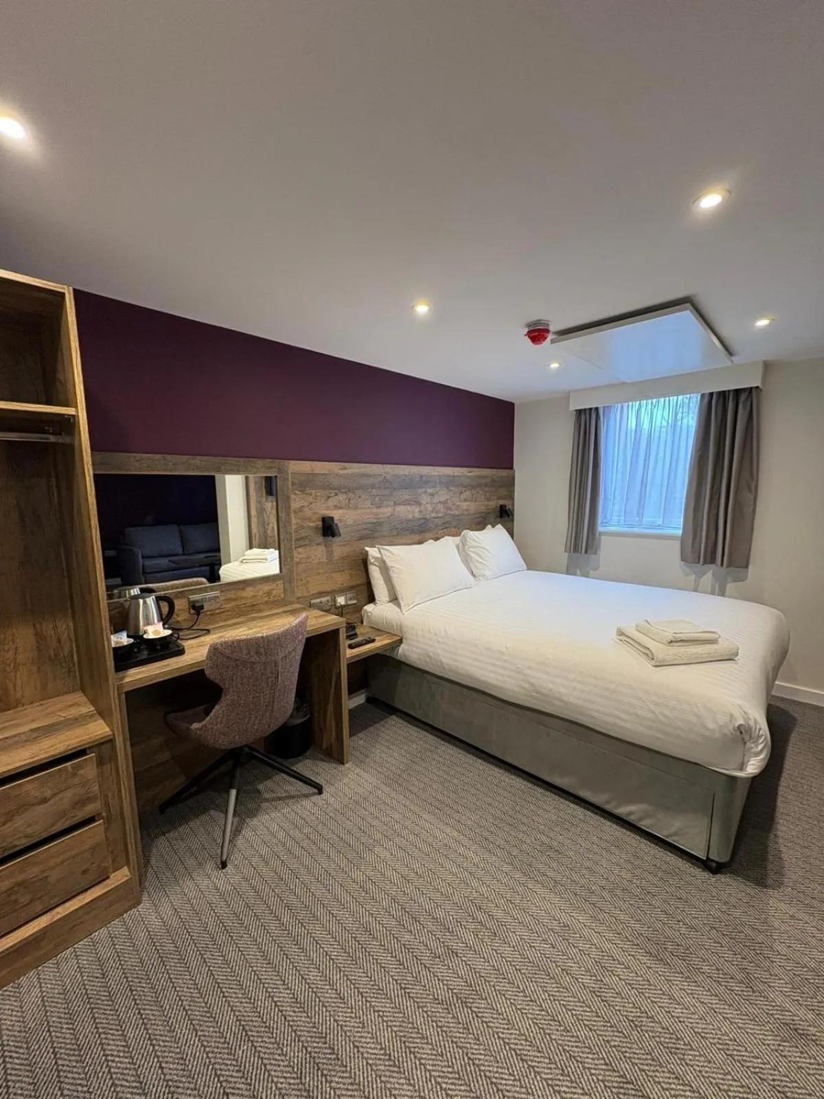 Bed in The Waterside Hotel and Leisure Club