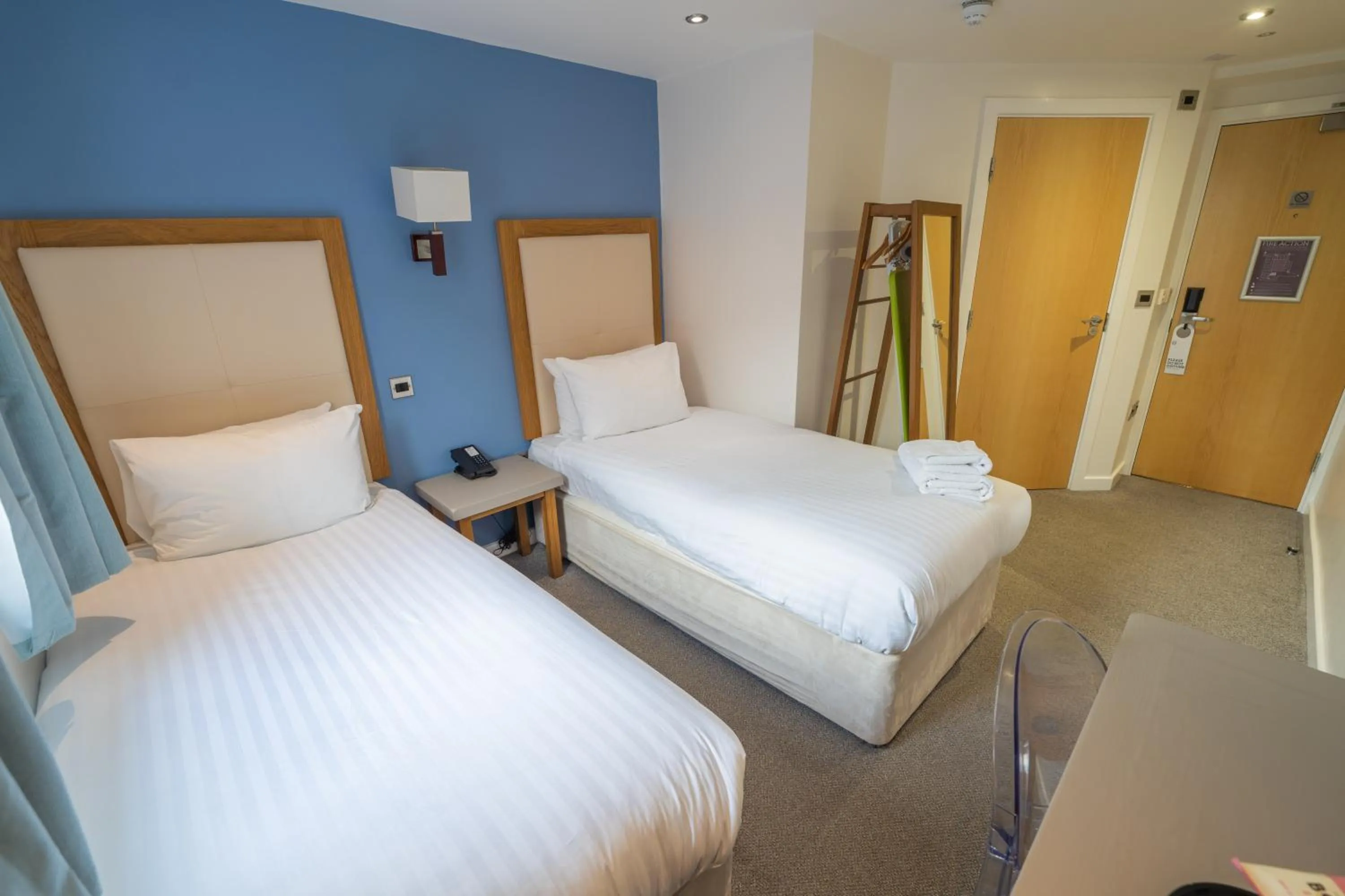 Bedroom, Bed in The Waterside Hotel and Leisure Club