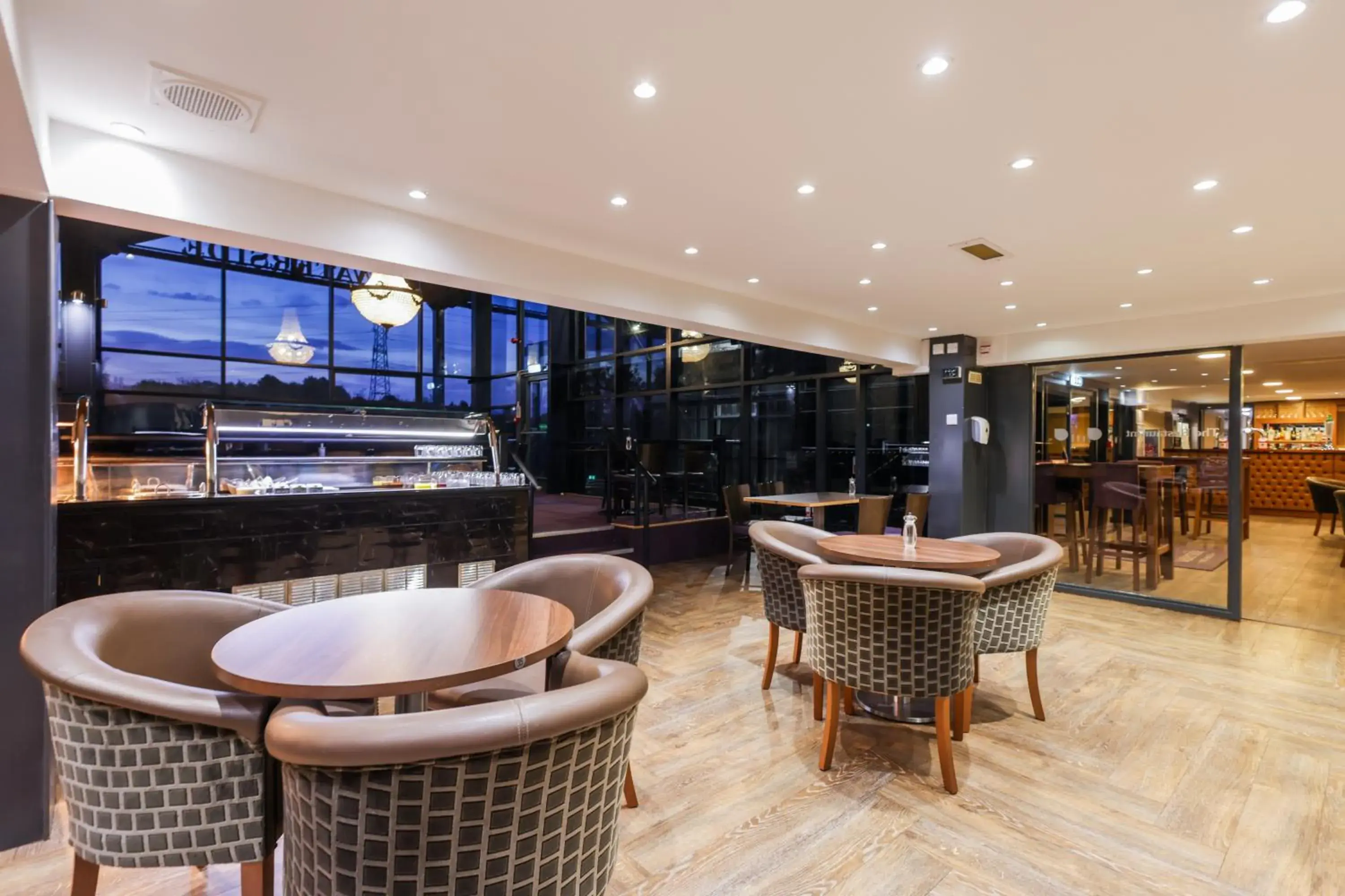 Restaurant/places to eat in The Waterside Hotel and Leisure Club Restaurant/places to eat in The Waterside Hotel and Leisure Club