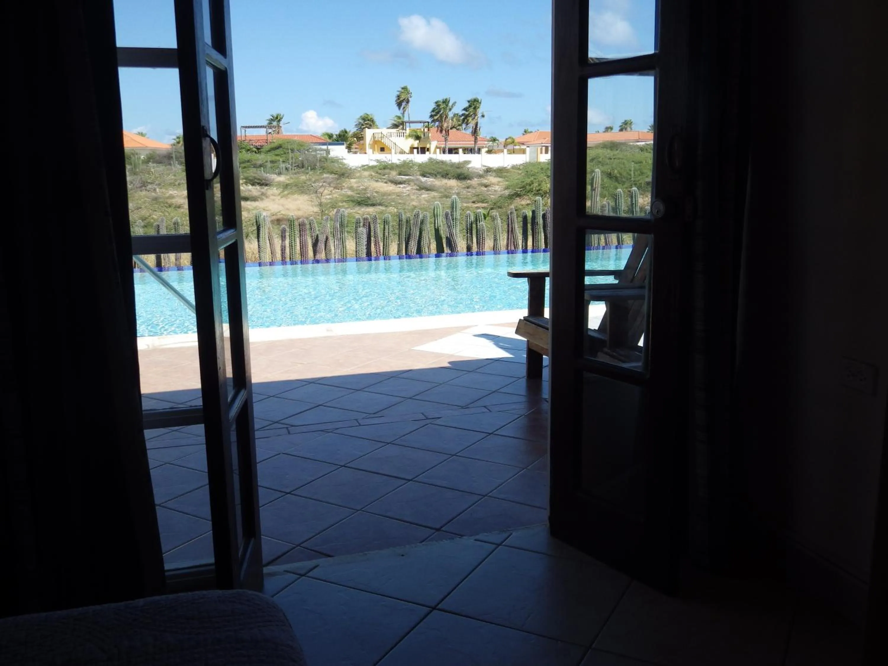 Pool view in Aruba Cunucu Residence