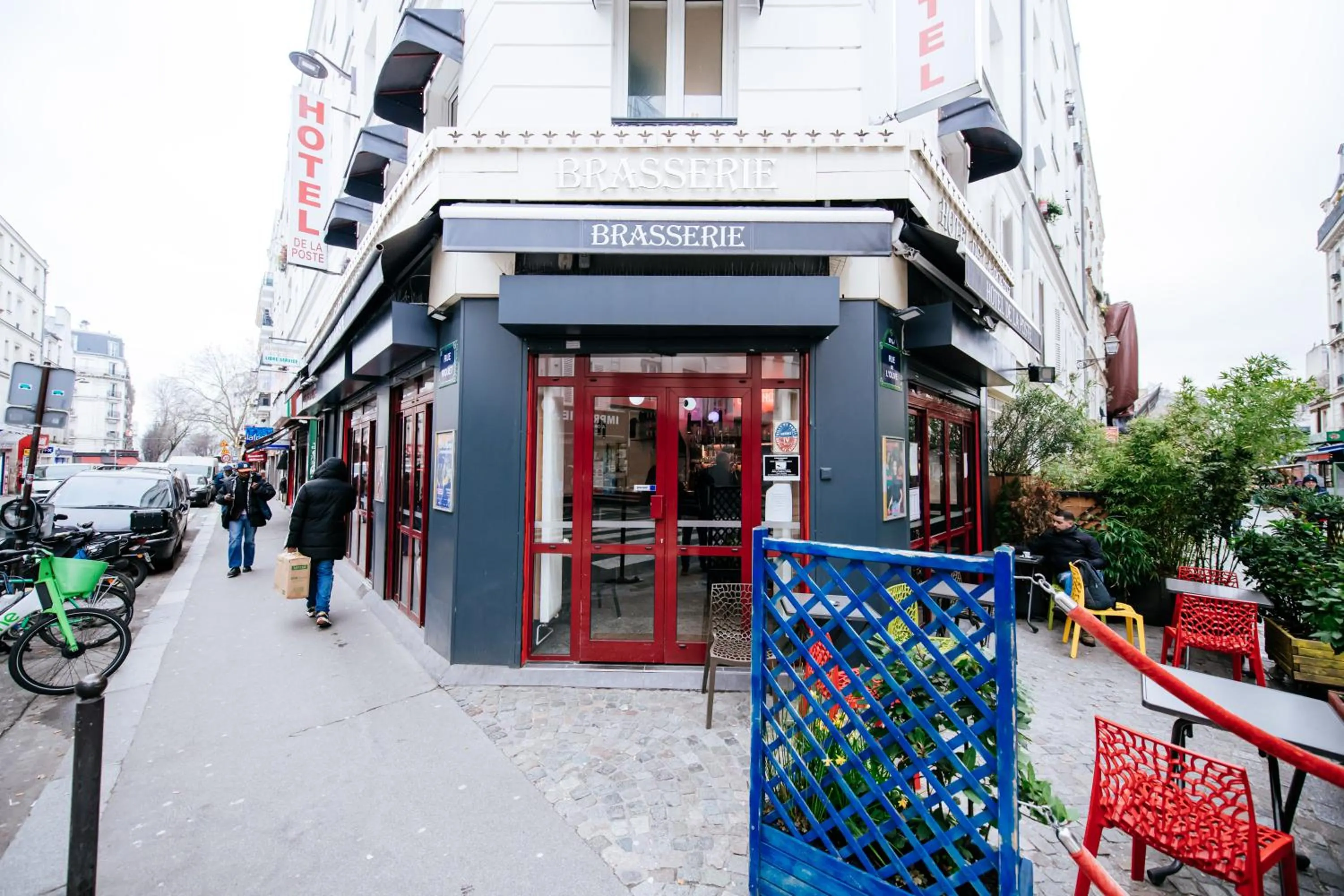 Street view in Hotel De La Poste