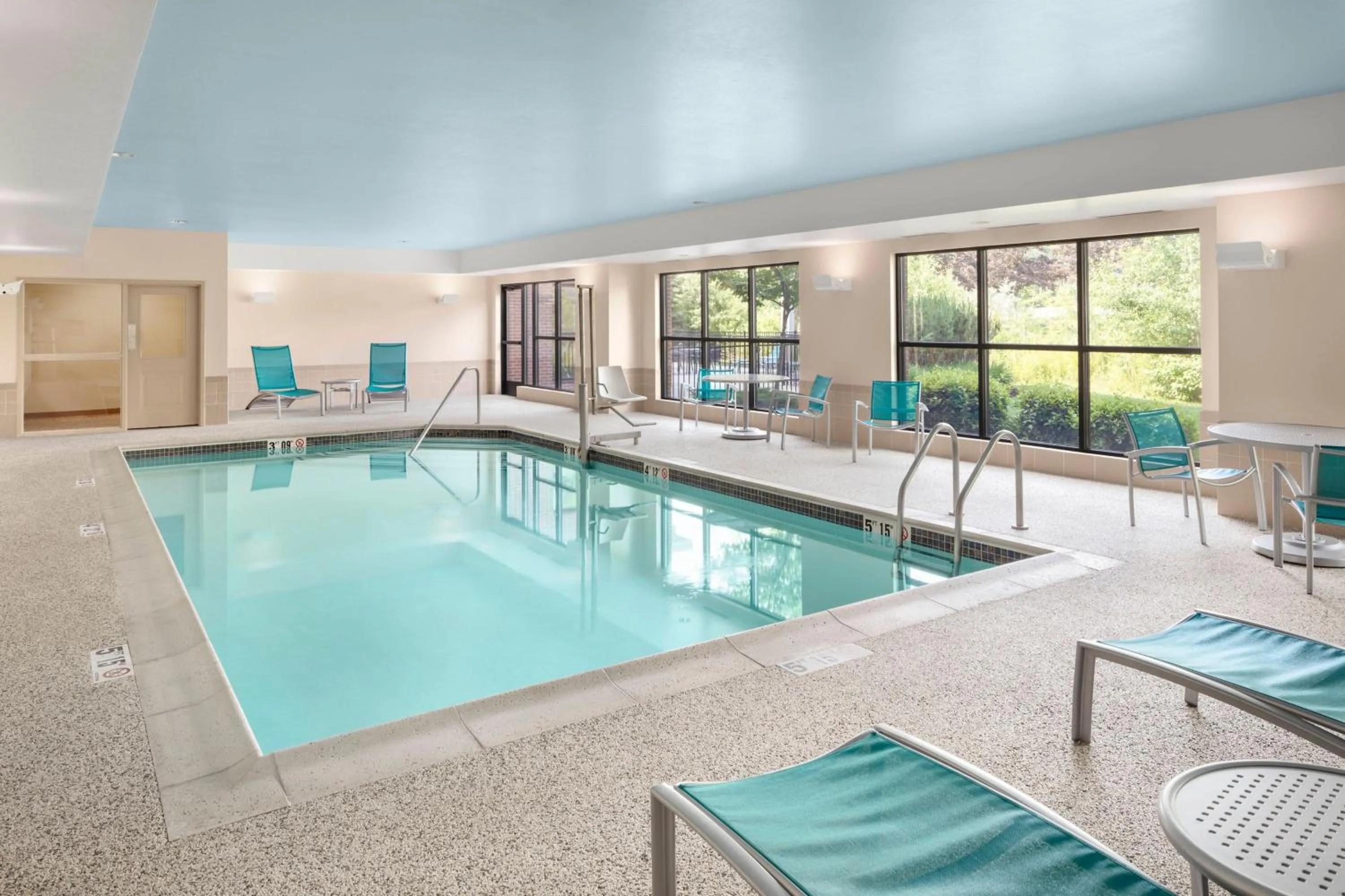 Swimming pool in TownePlace Suites Bangor